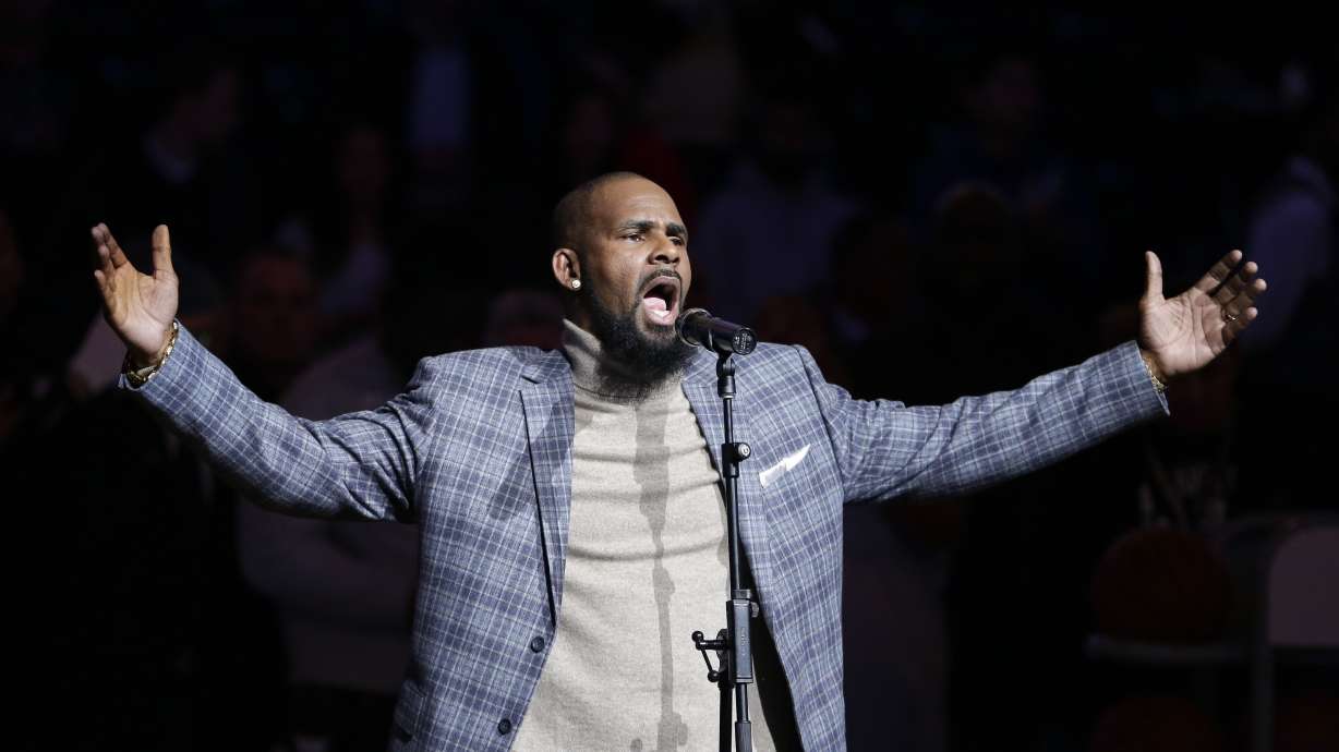 The Latest: R. Kelly's management criticizes Spotify