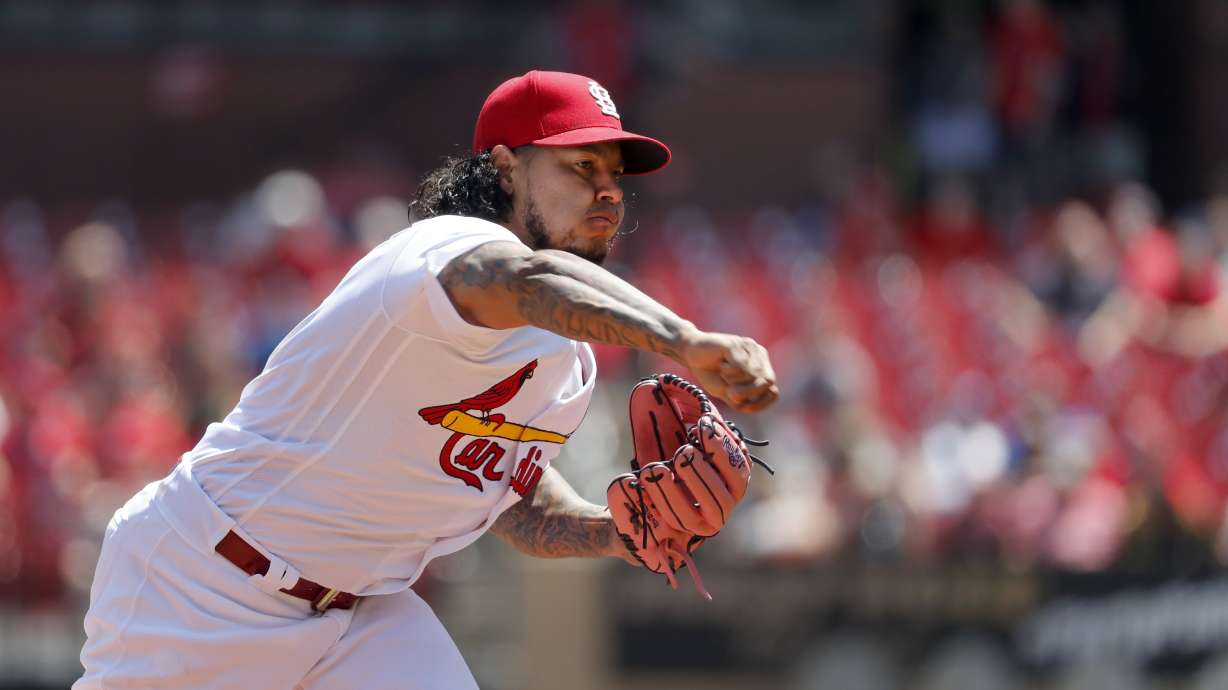Cards put ace Carlos Martinez on 10-day DL with lat strain