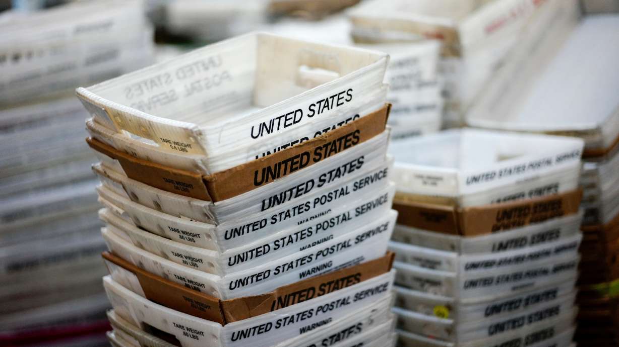 Postal Service: More financial loss as mail delivery slumps