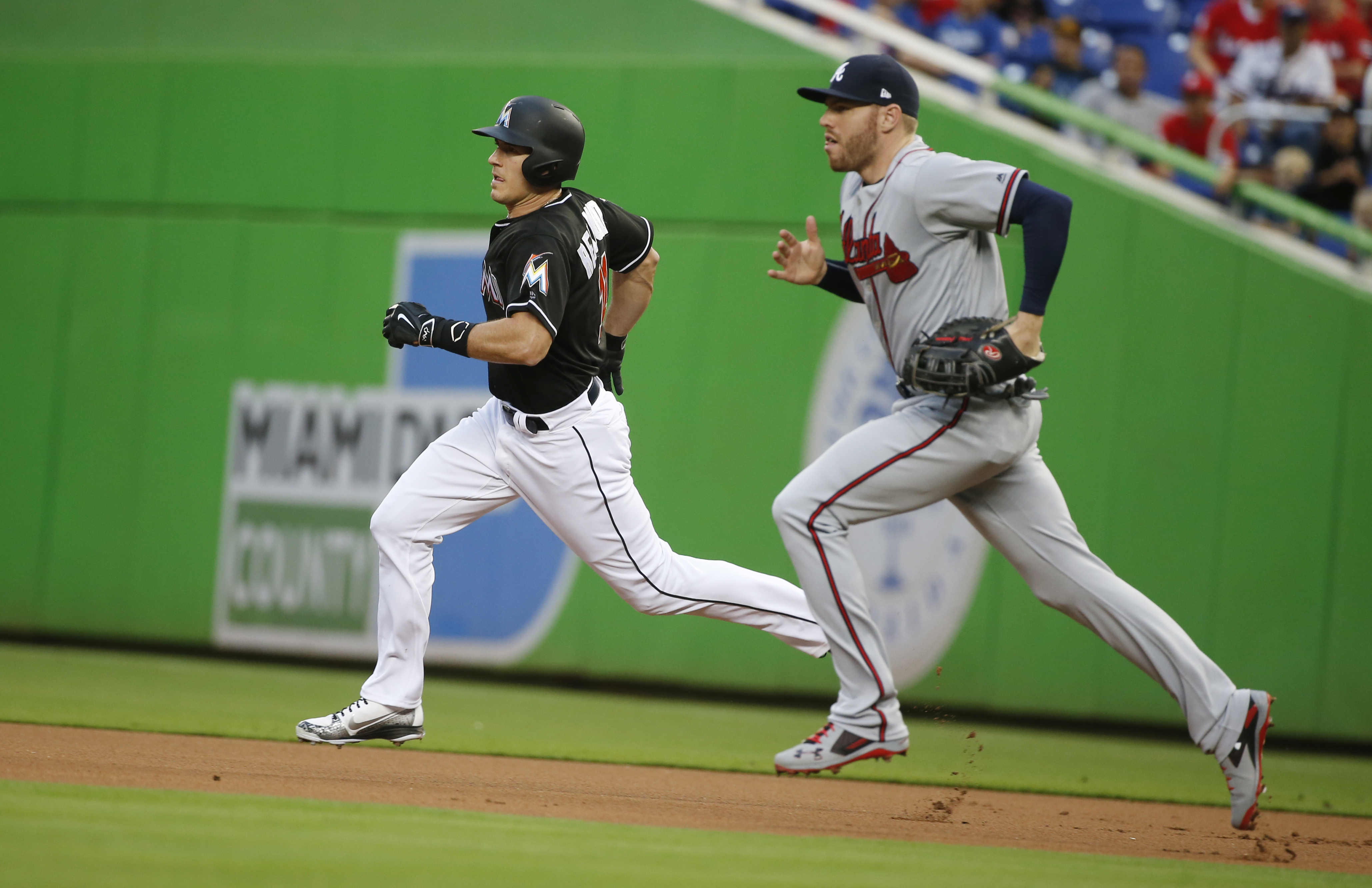 Realmuto helps Marlins end skid with 6-3 win over Braves