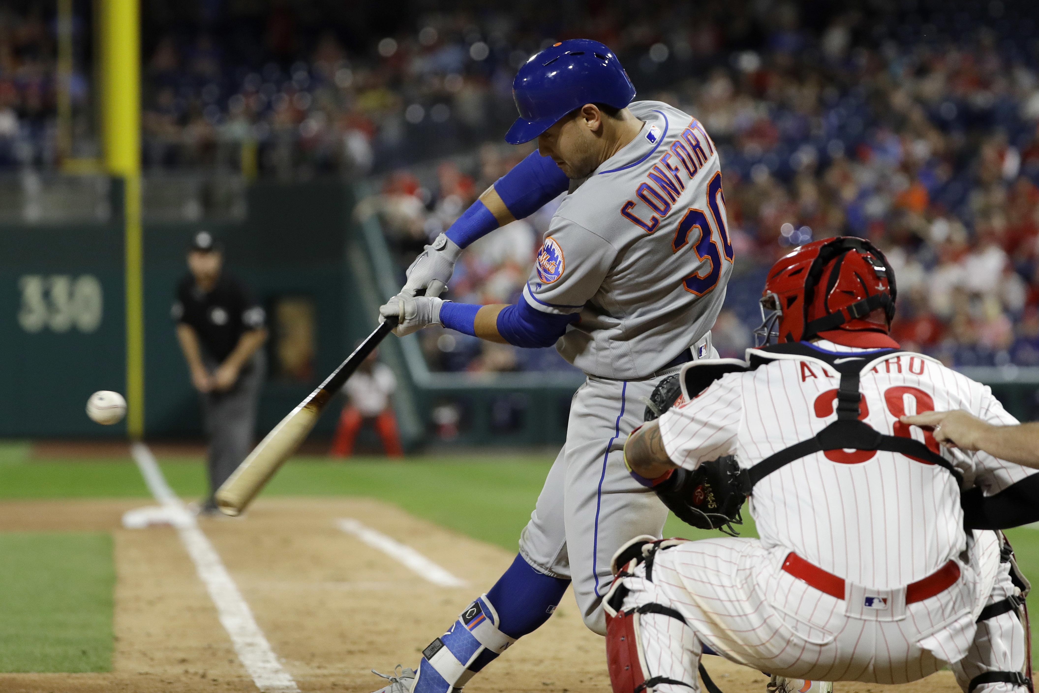Conforto's 9th-inning HR lifts Mets over Neris, Phils 3-1