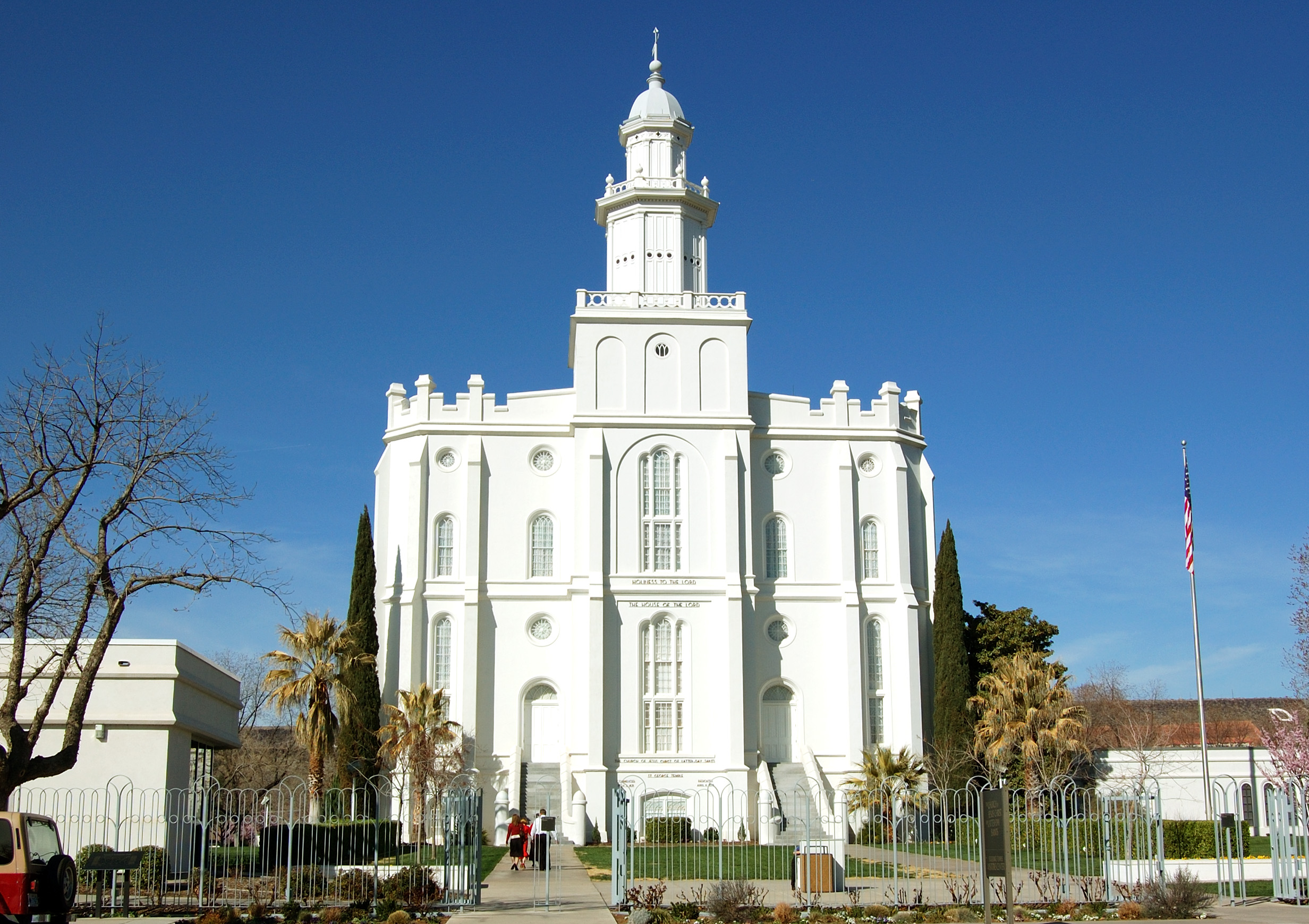 Man arrested, accused of breaking into St. George LDS Temple