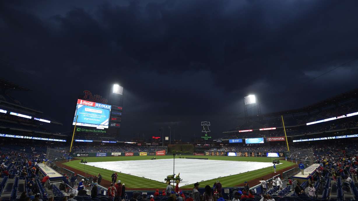 Mets-Phillies postponed by rain after 1-hour delay