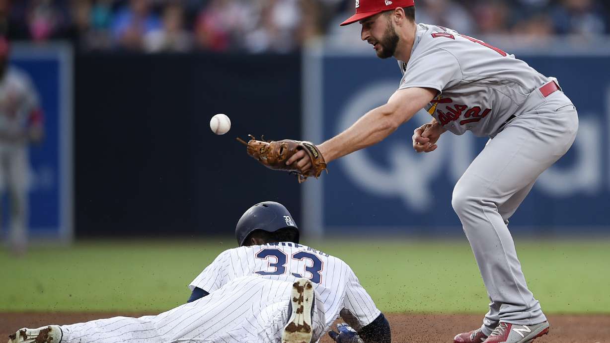Hosmer's 13th-inning double lifts Padres to 2-1 win vs Cards