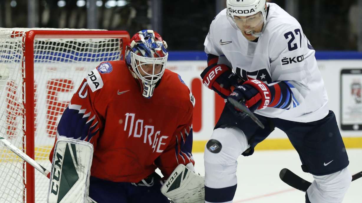 US routs Norway 9-3 at hockey worlds, Germany upsets Finland