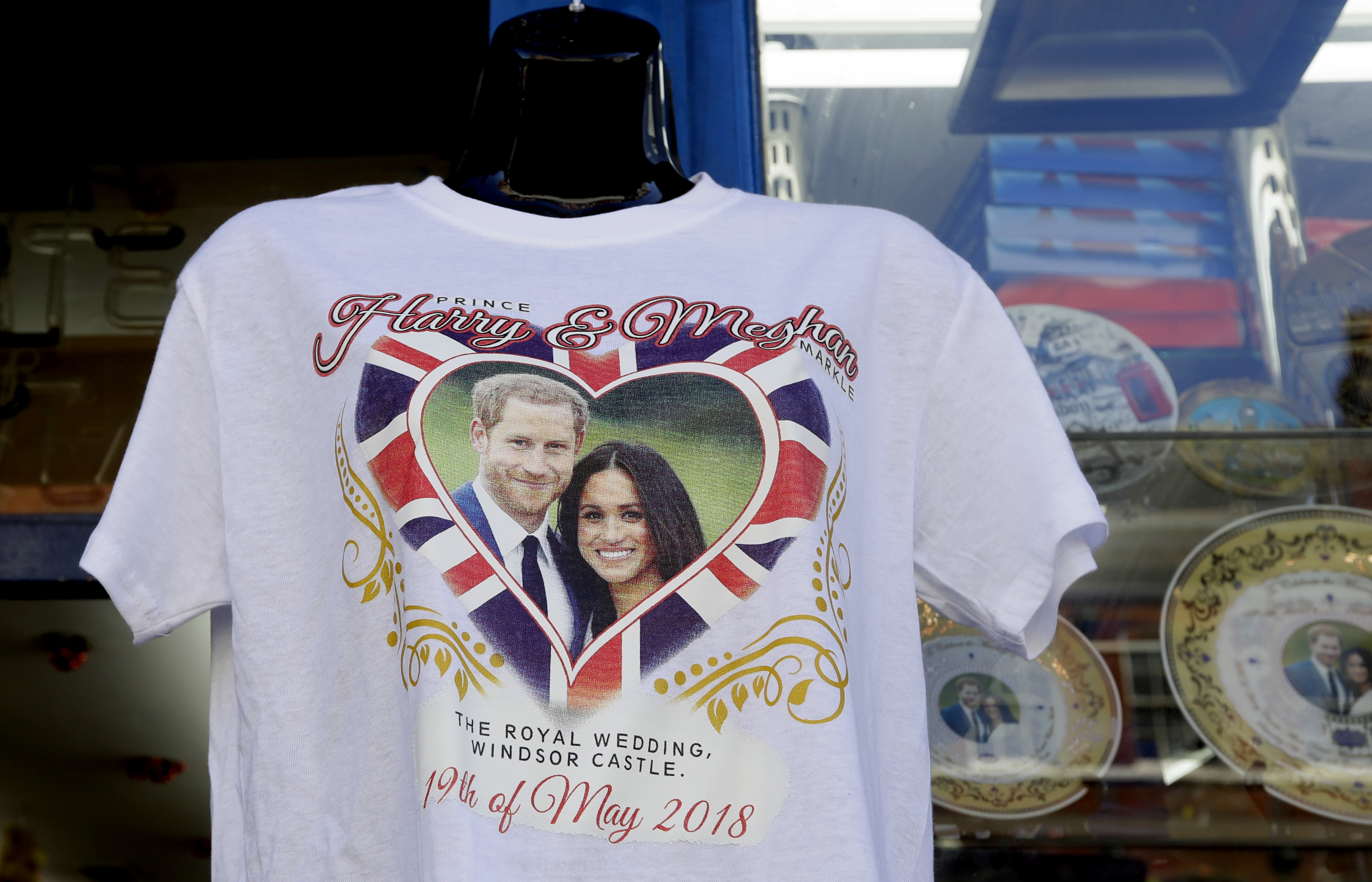 Markle to spend wedding eve at hotel tied to Profumo scandal