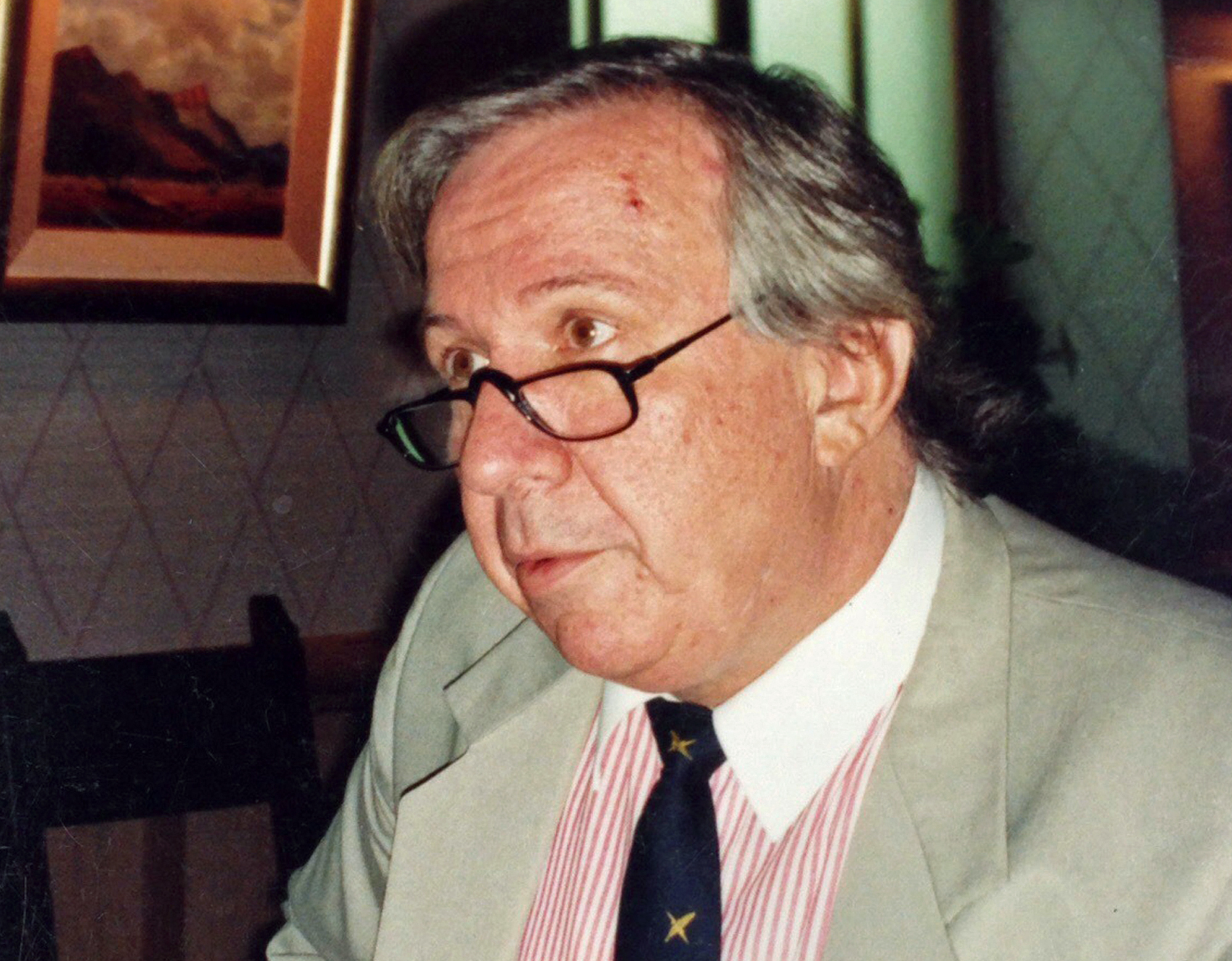 Longtime AP Sydney bureau chief Peter O'Loughlin dies at 78