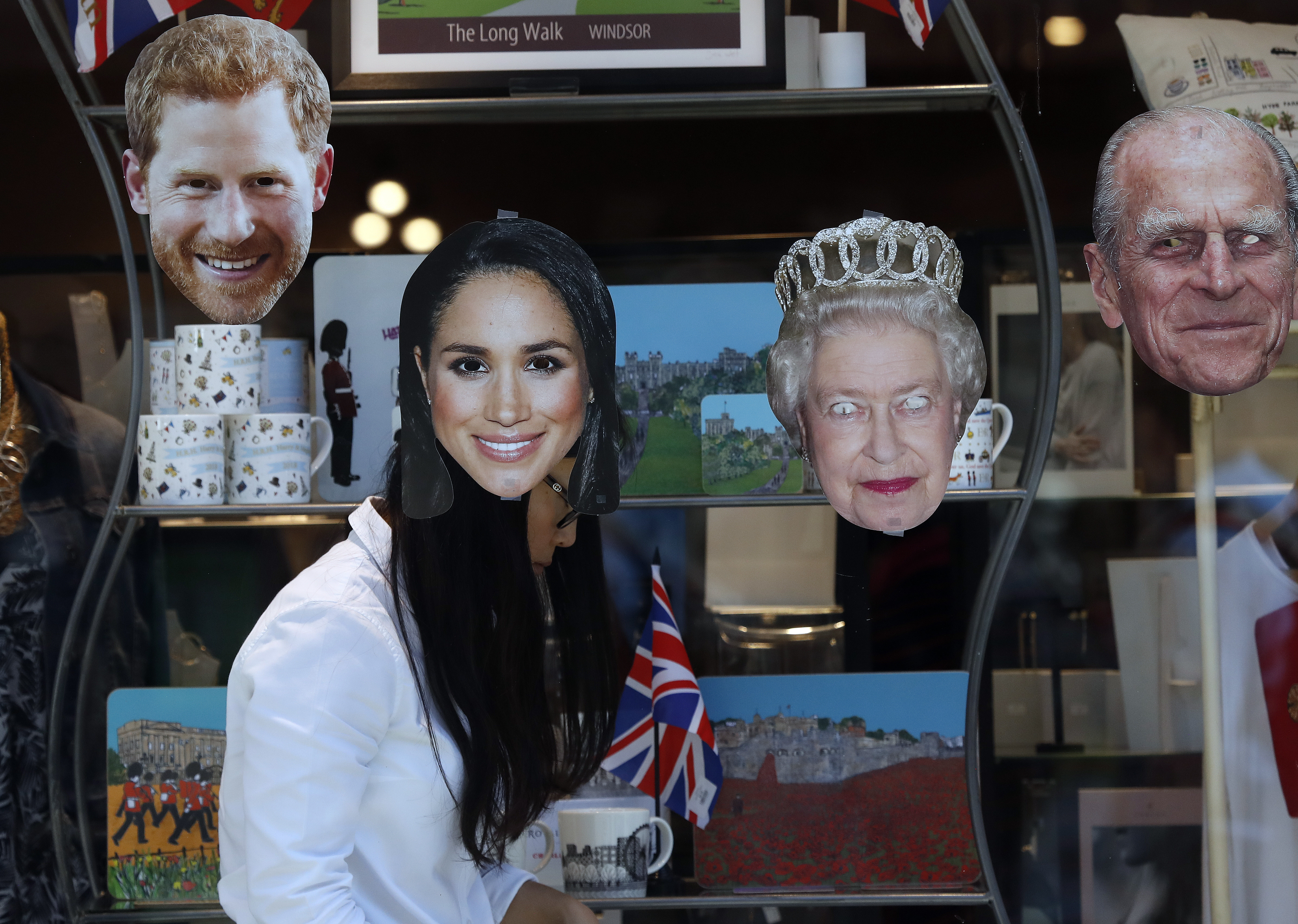 The Latest: Markle's dad still hopes to attend royal wedding