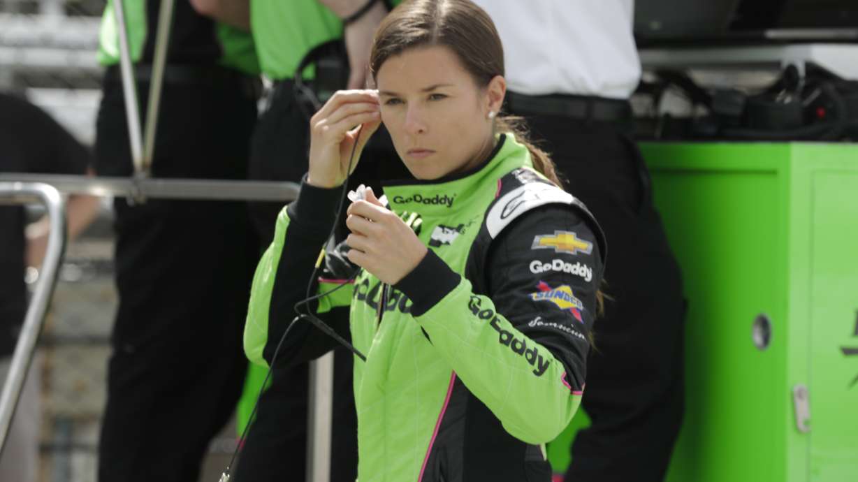 Helio gets up to speed by pacing Indianapolis 500 practice