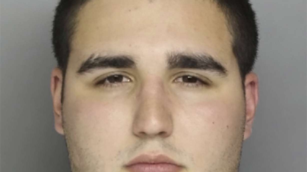 Man pleads guilty to killing 4, but cousin rejects plea deal