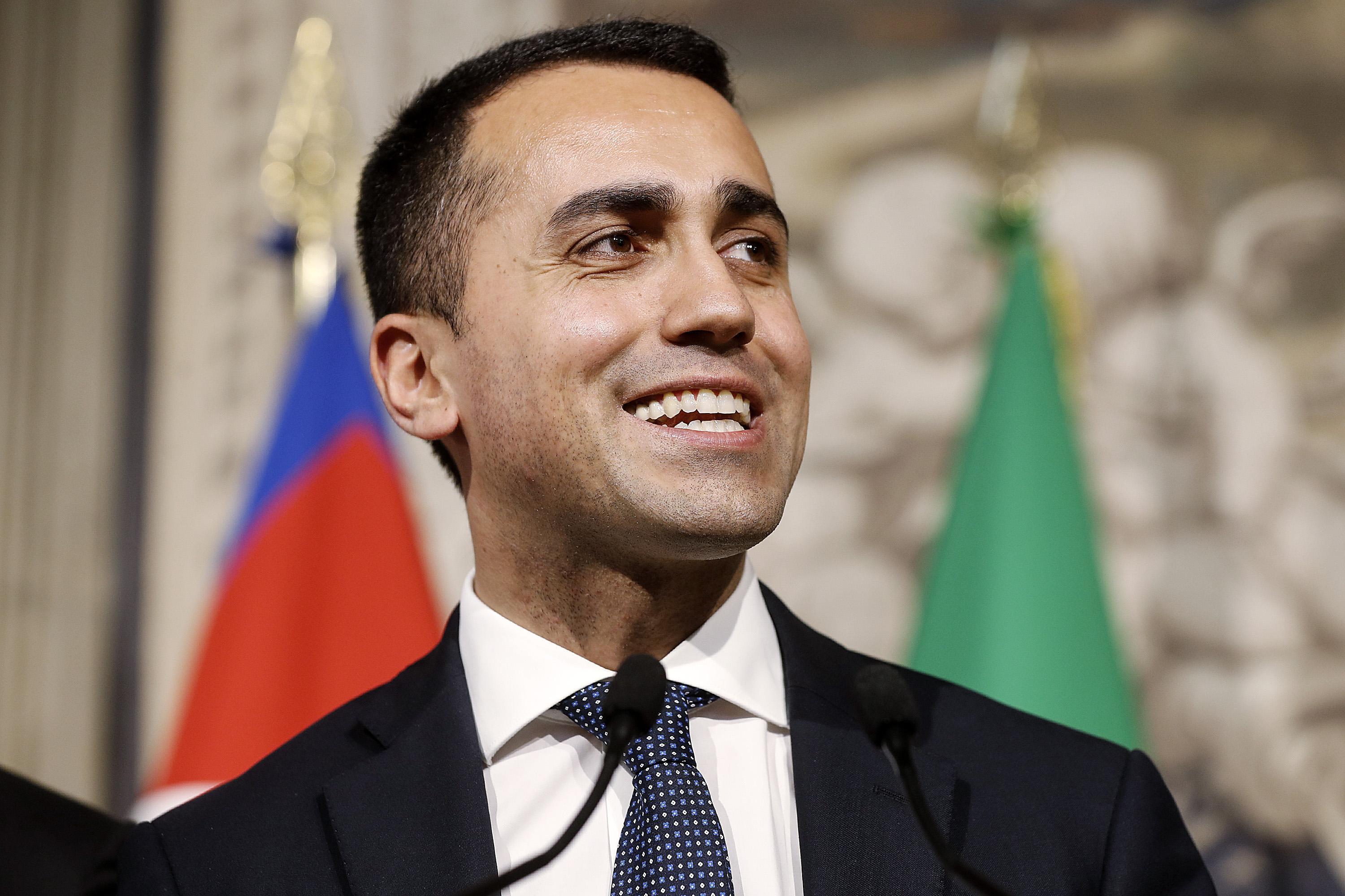 Italy's populists brush off EU concerns about possible gov't