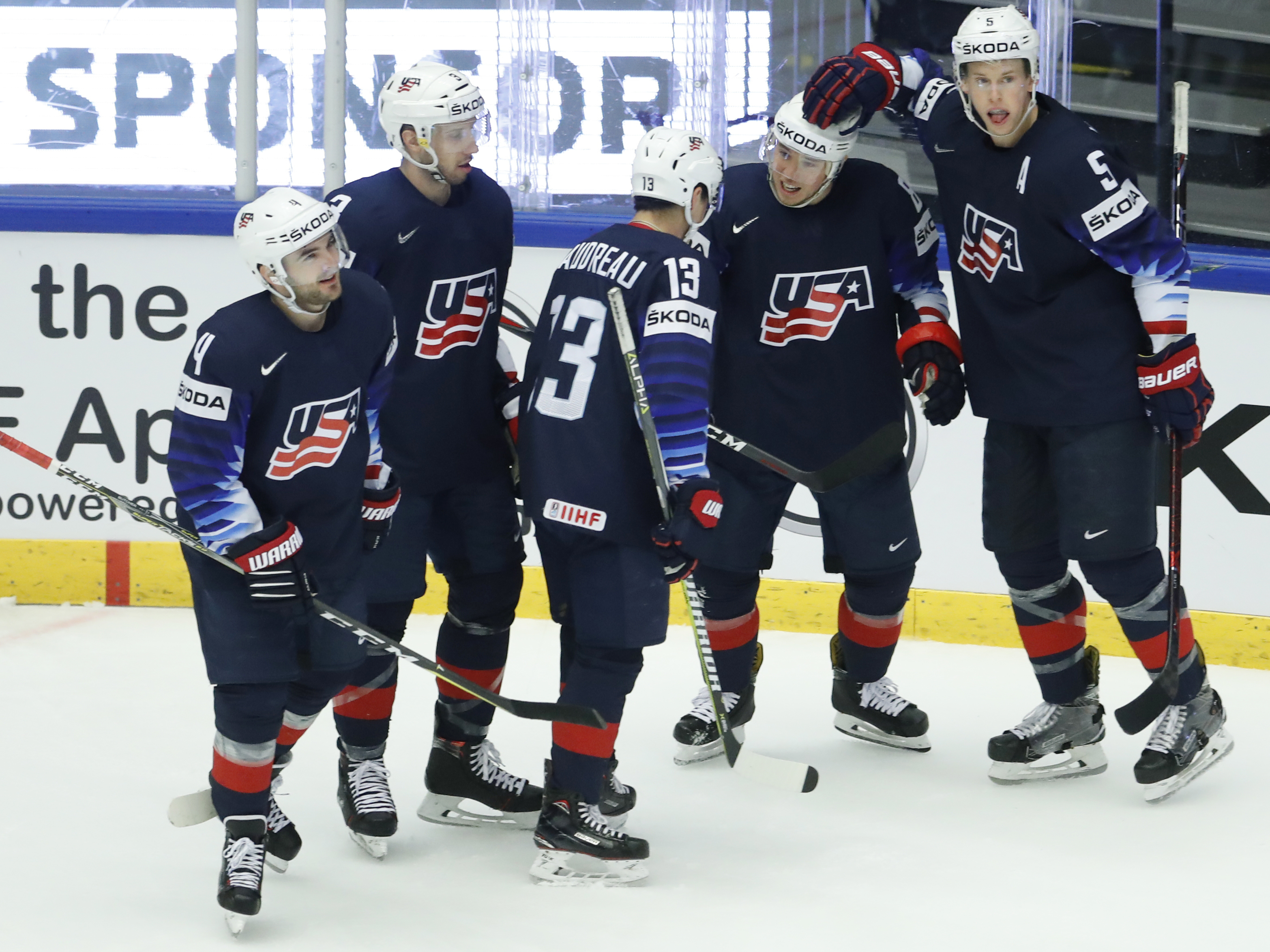 Kane leads US into semis, Canada knocks out Russia