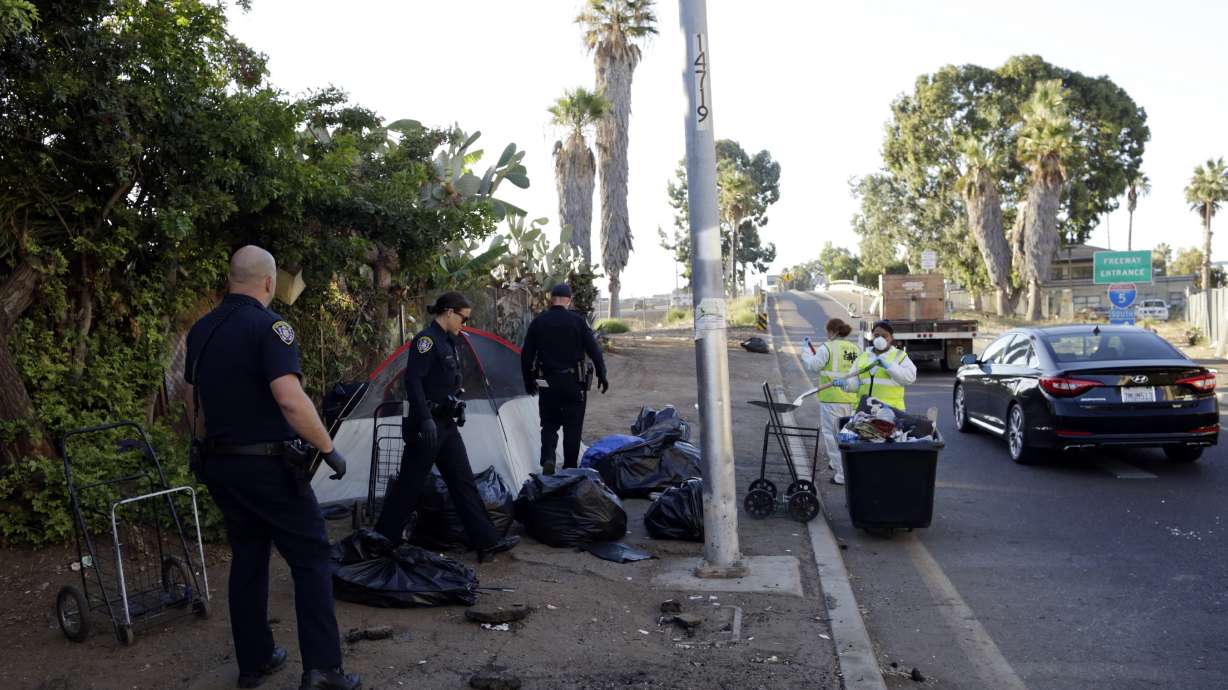 Latest: San Diego mayor sees lessons from hepatitis outbreak