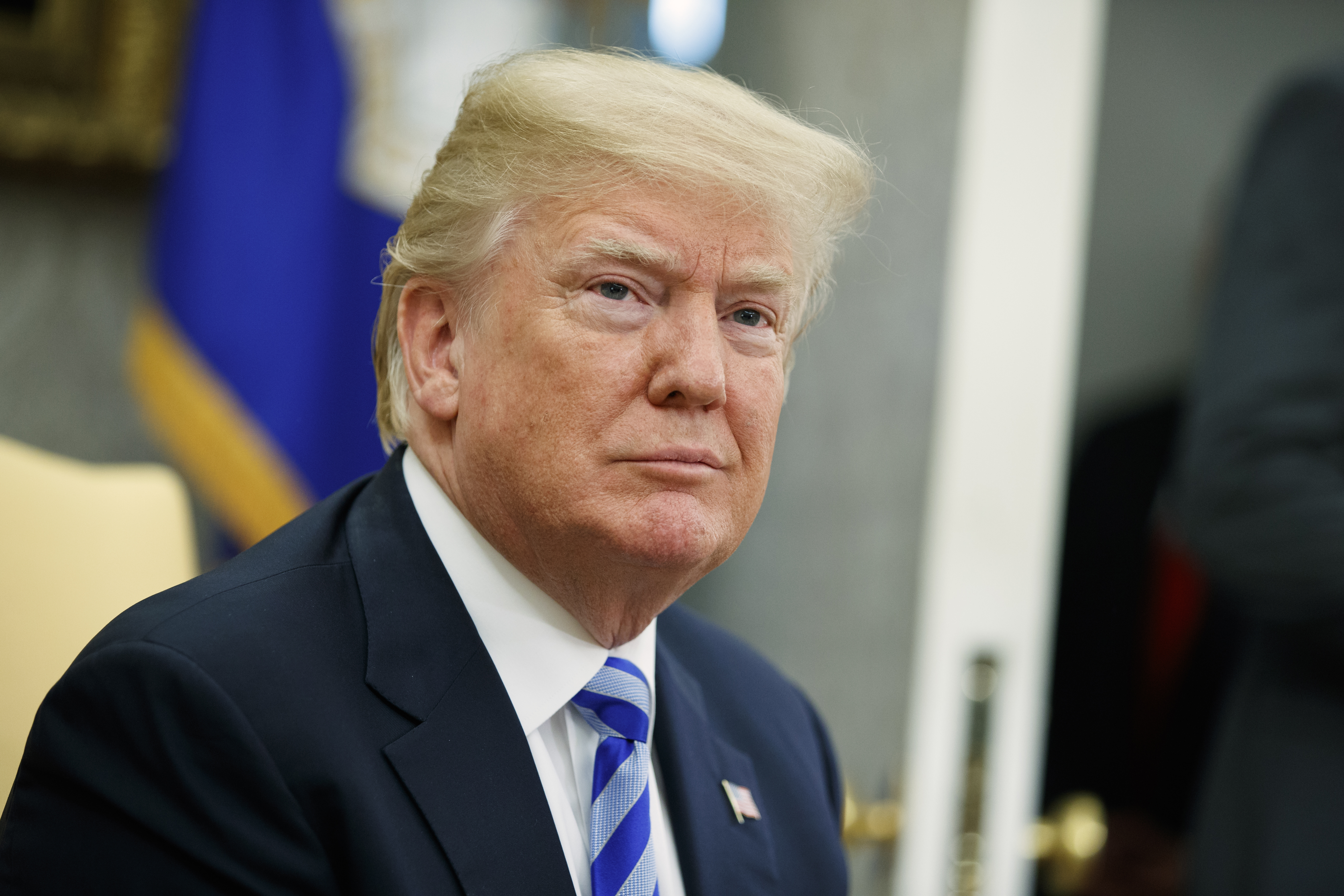 Laurel, Yanny or ... covfefe? White House joins in on debate