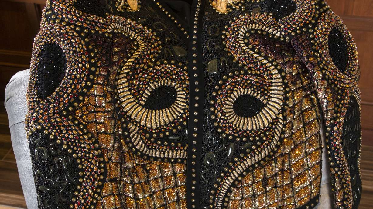 Houston's P.J. Tucker's unique style a hit on, off the court