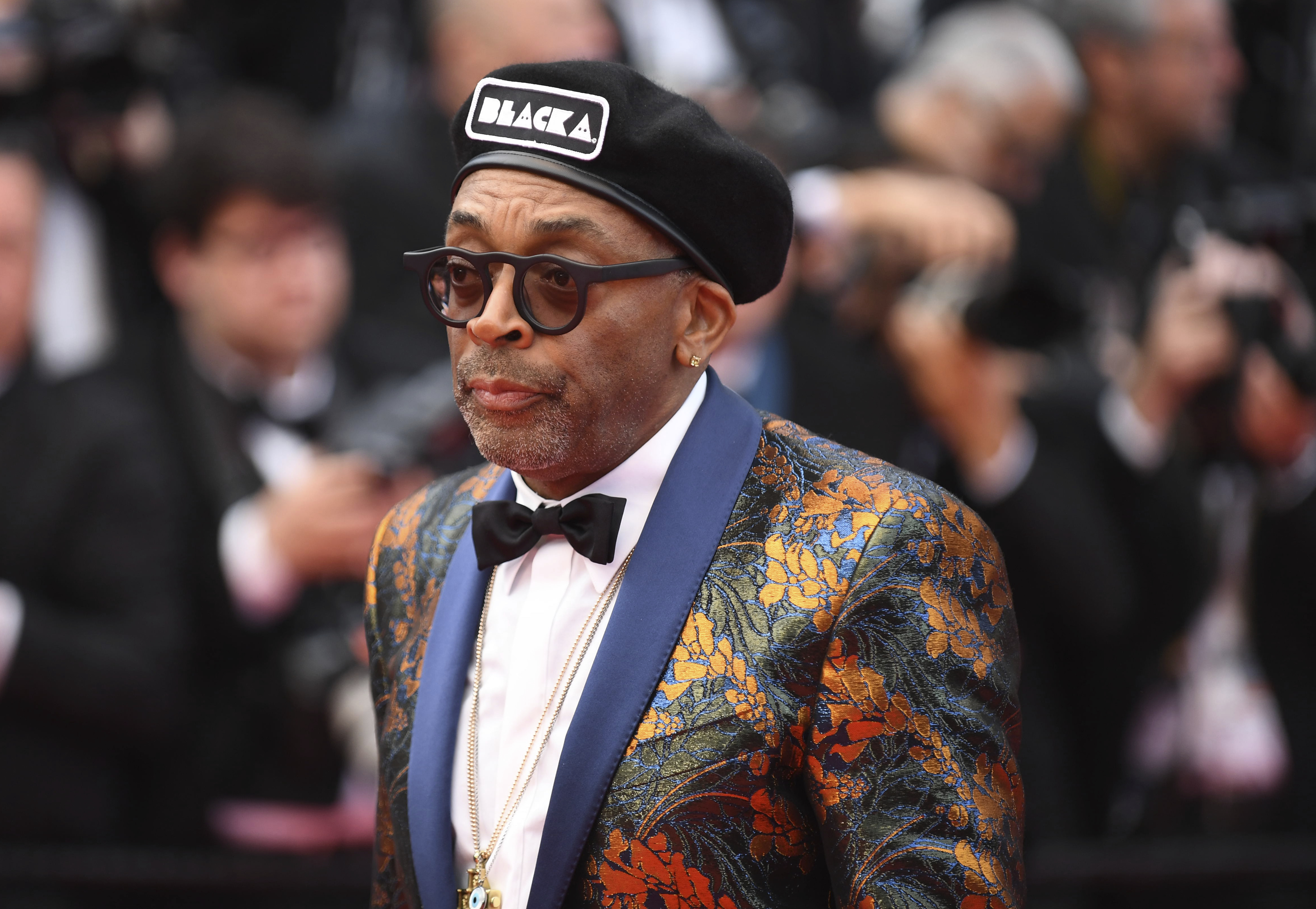 The Latest: 'Shoplifters' wins Palme d'Or at Cannes