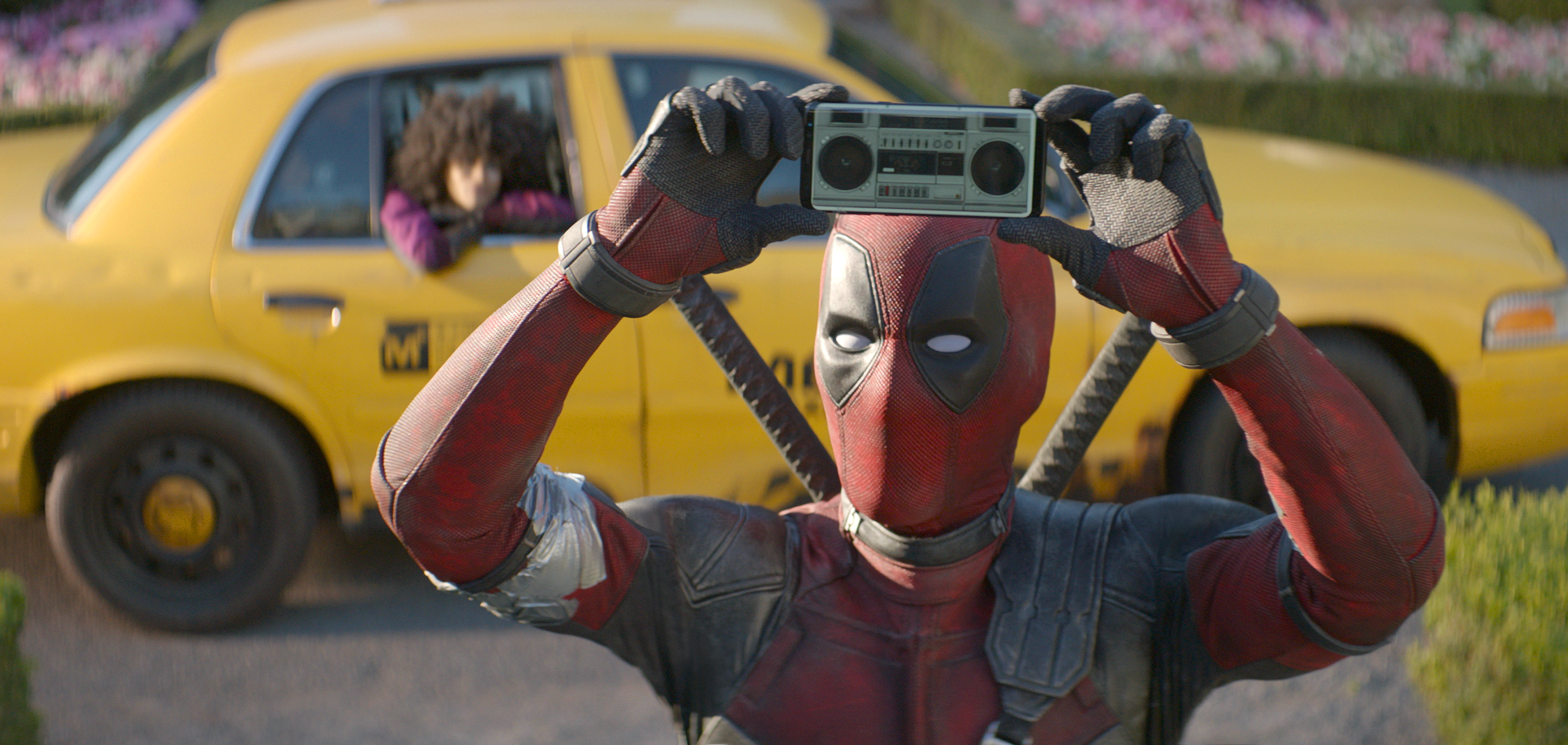 'Deadpool 2' ends Avengers' box-office reign, rakes in $125M