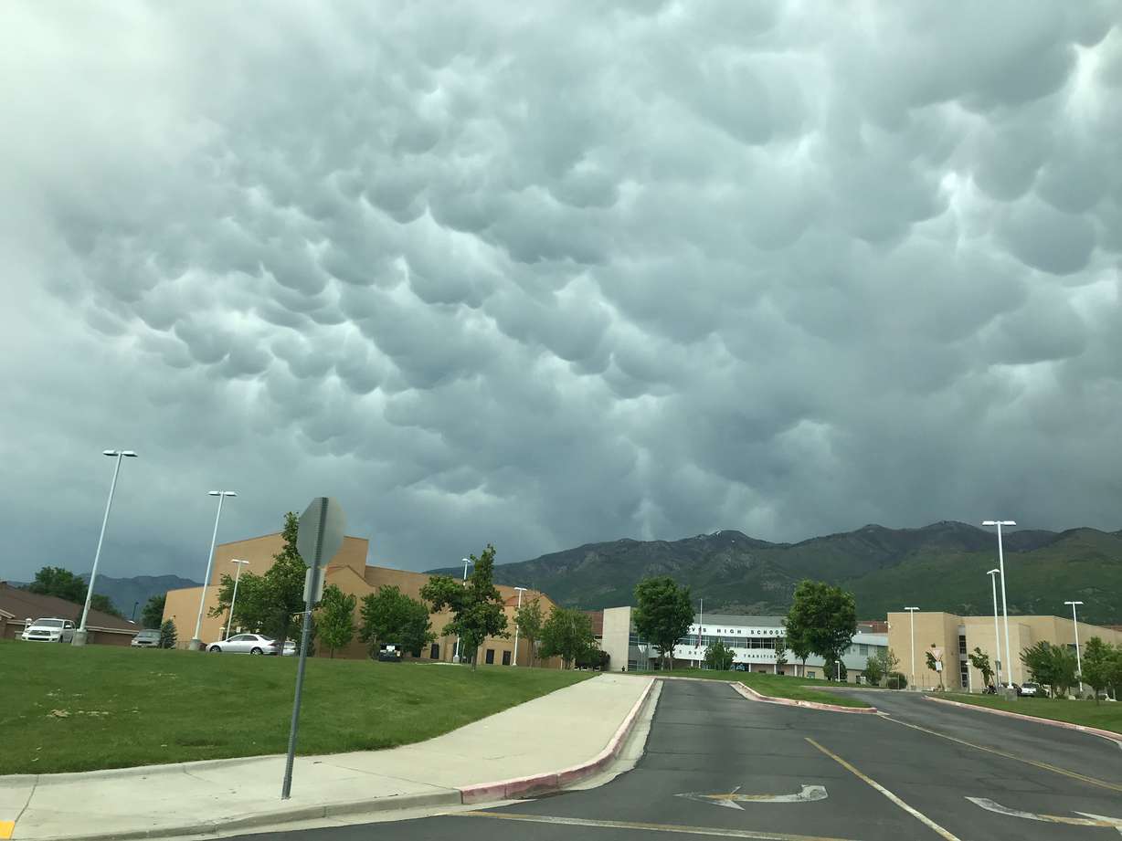 Cloud formation over the Wasatch northeastern Davis County. (Photo: Dick Baldwin, iWitness)