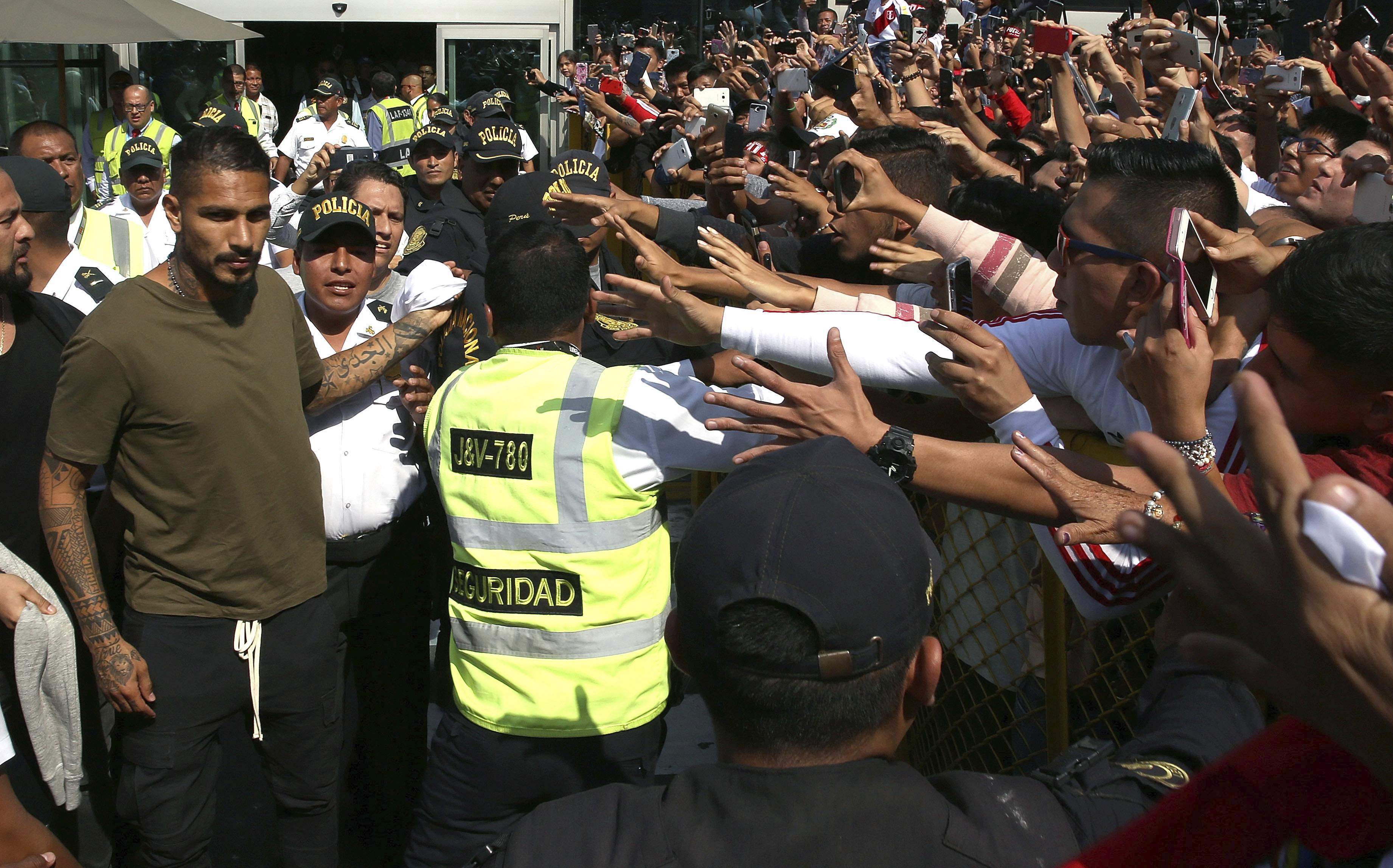 Rival captains back Guerrero in bid to lift World Cup ban