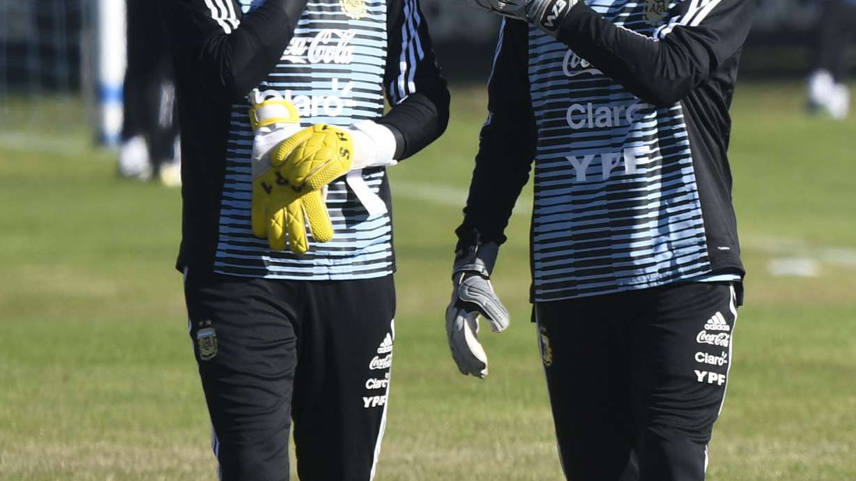 Argentina goalkeeper Romero out of World Cup with injury