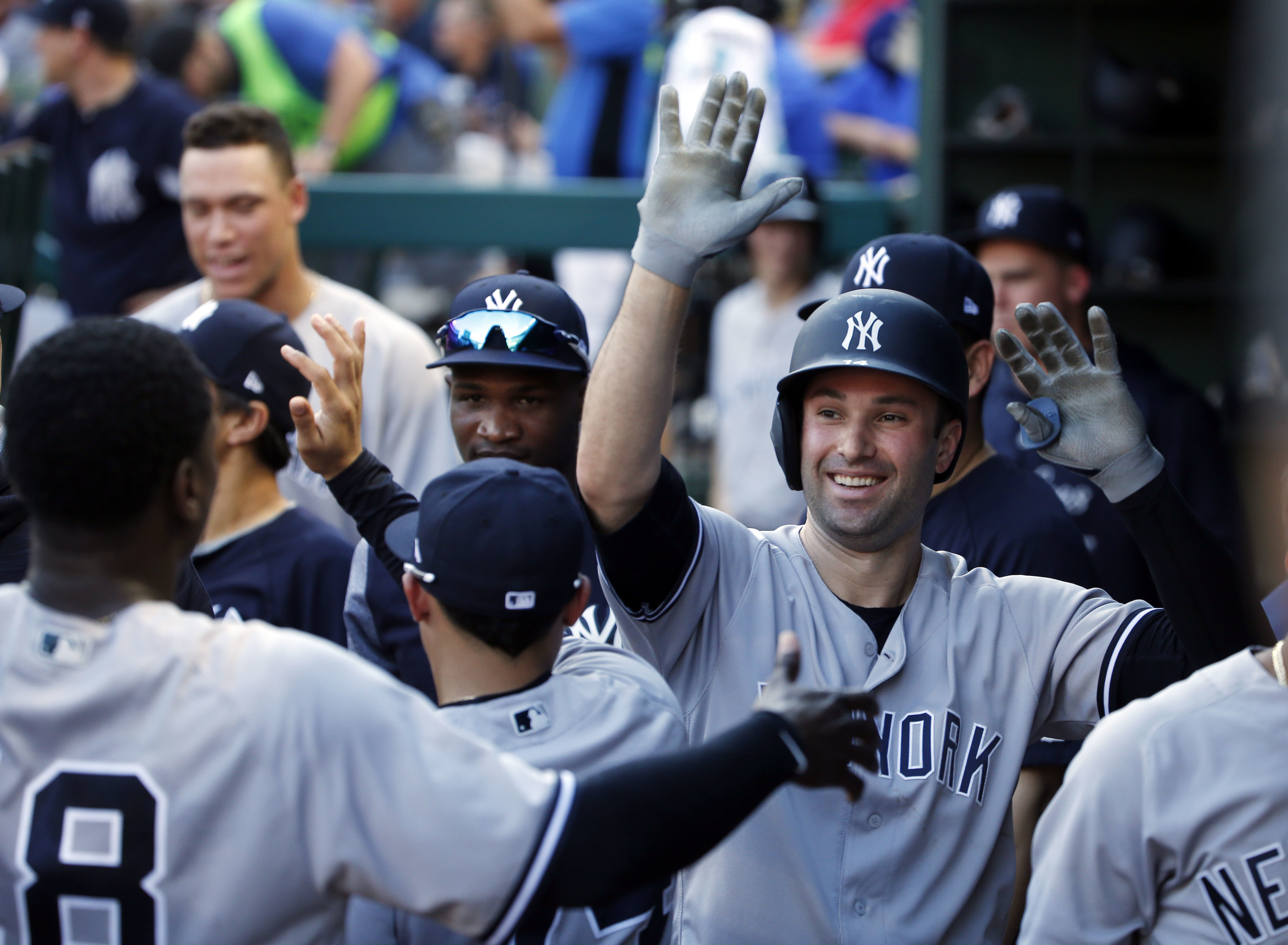 Yankees delayed by plane trouble after Texas loss