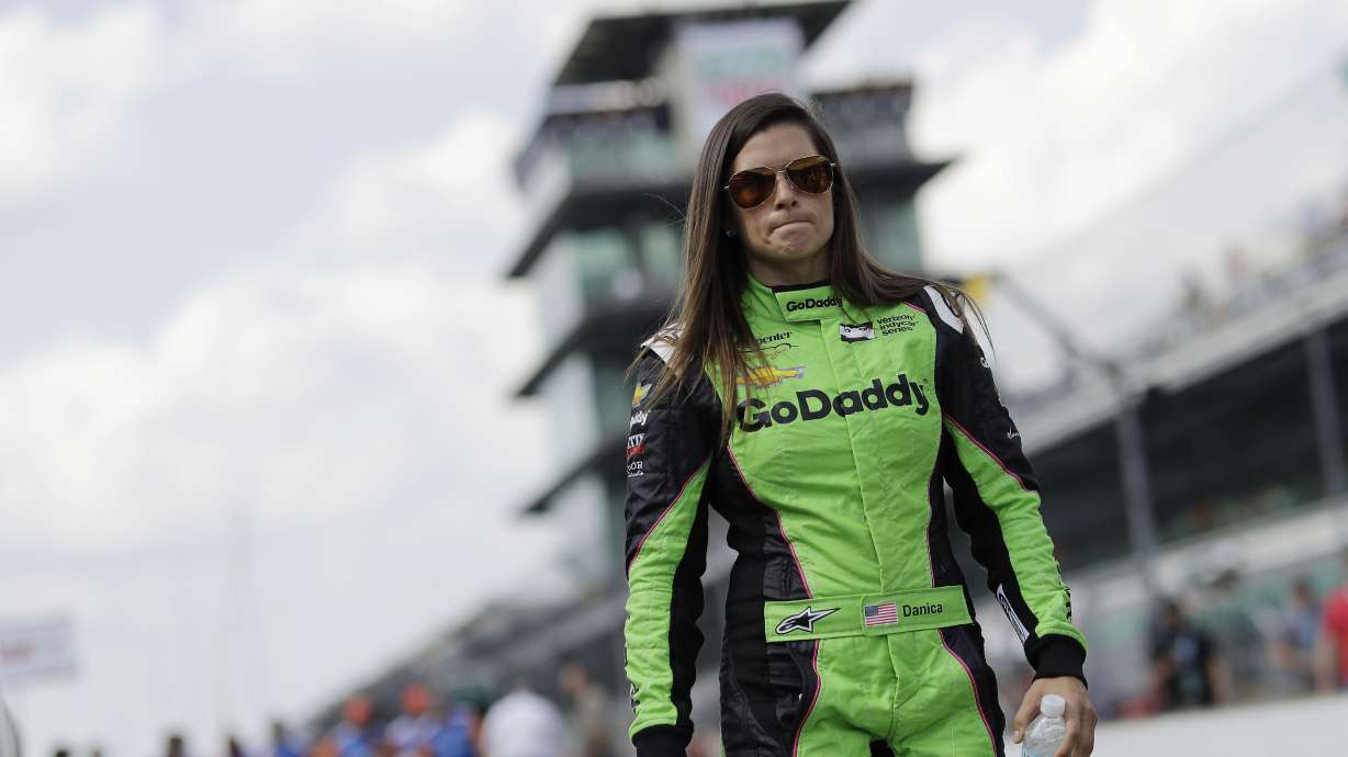 Danica Patrick eases into final race of her career