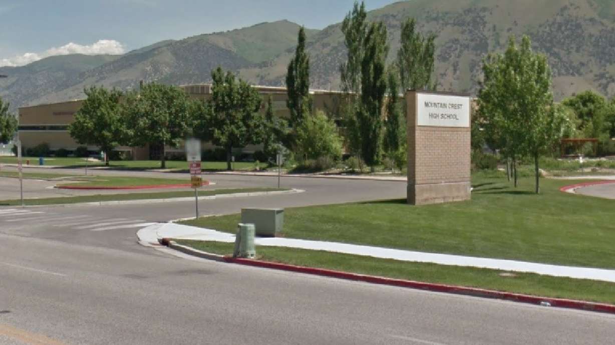 Judge won't order cheerleader reinstated in free-speech case