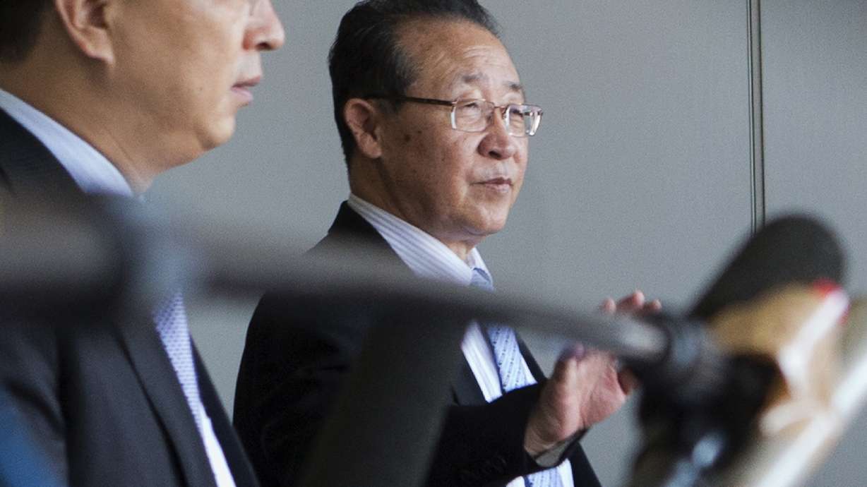 2 N. Korean diplomats behind US summit back-and-forth