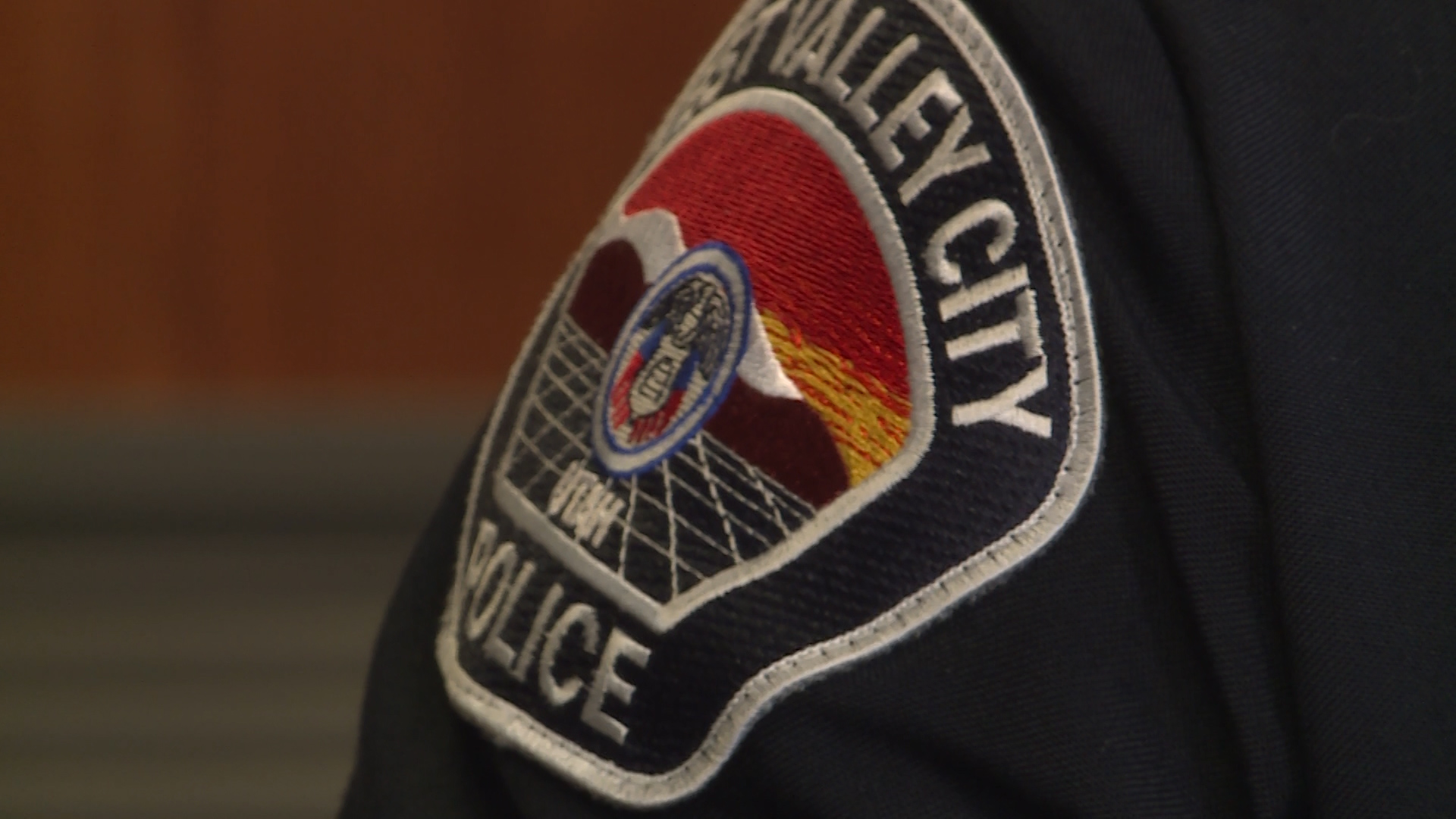 Man stabbed in face outside 7-Eleven in West Valley