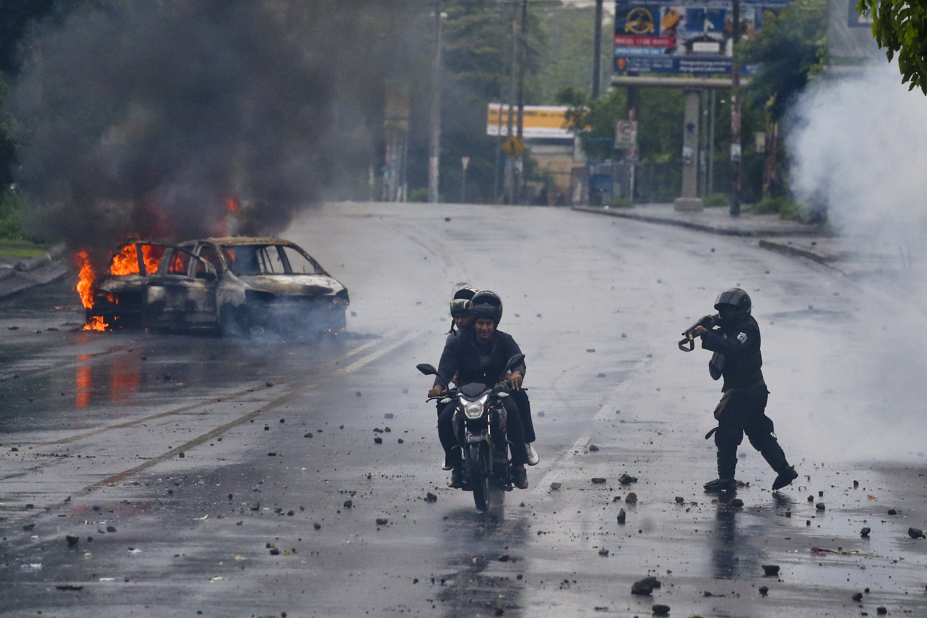 Nicaragua march ends in shooting amid calls for early vote