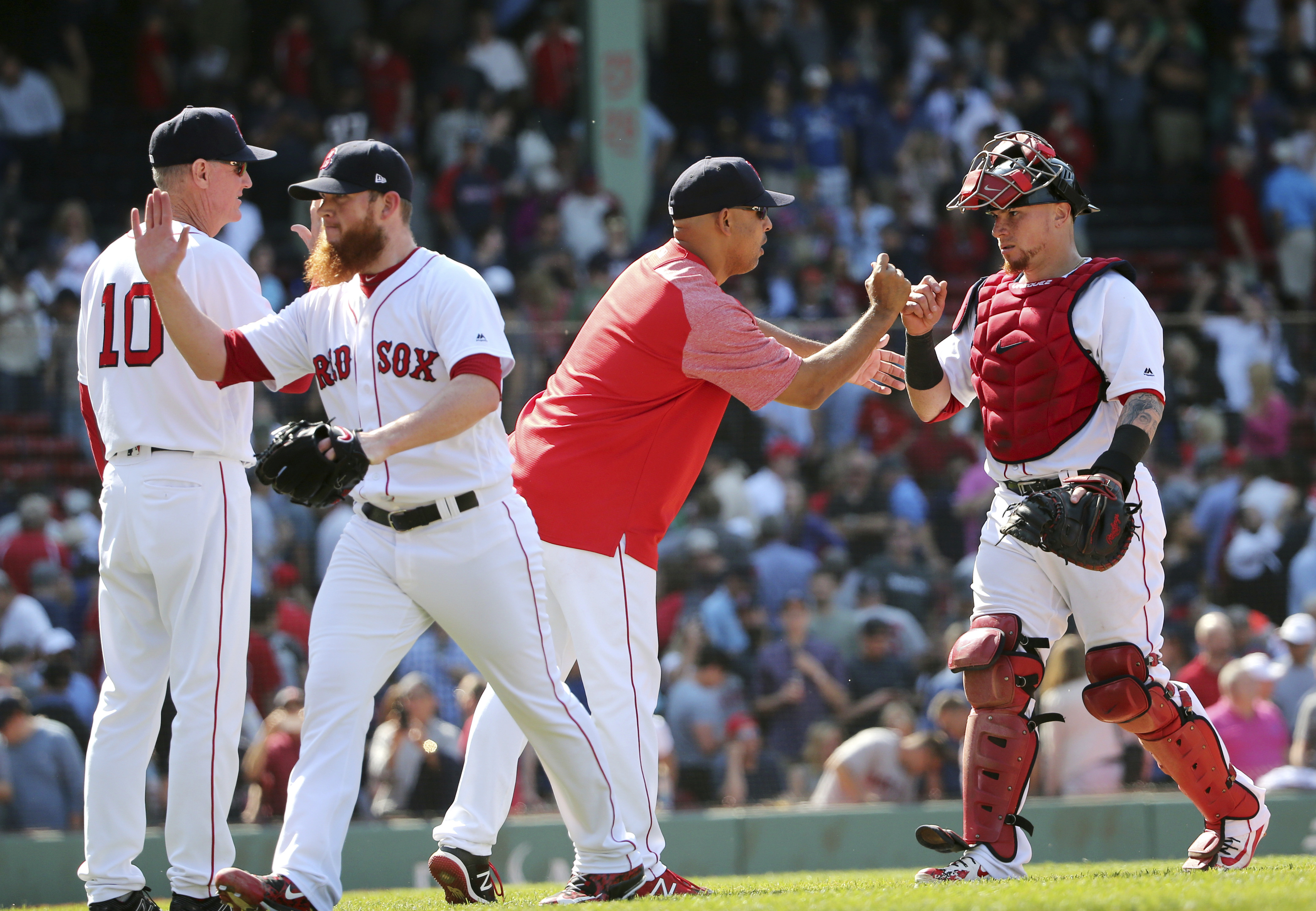 Martinez's homer leads Boston over Blue Jays 6-4 for sweep