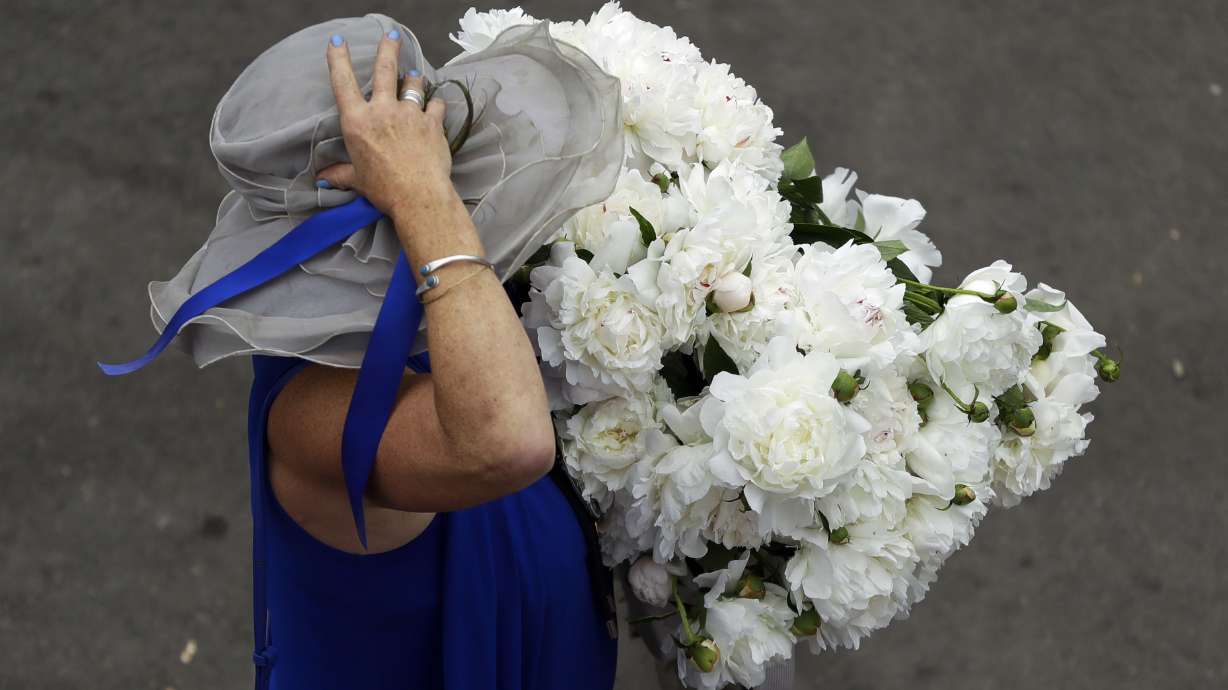 AP PHOTOS: Fascinating! Fancy hats take stage at horse show