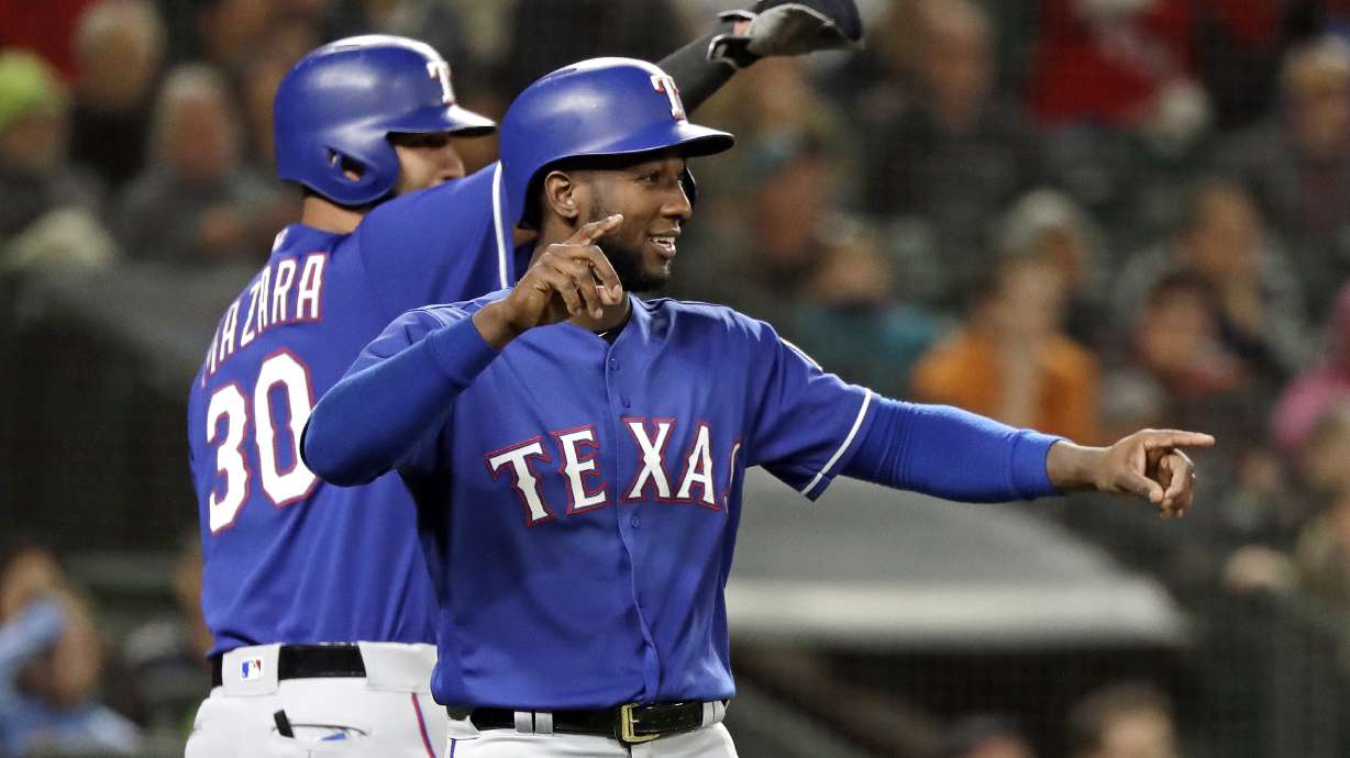 Chirinos' two-run single completes Rangers' rally in 7-6 win
