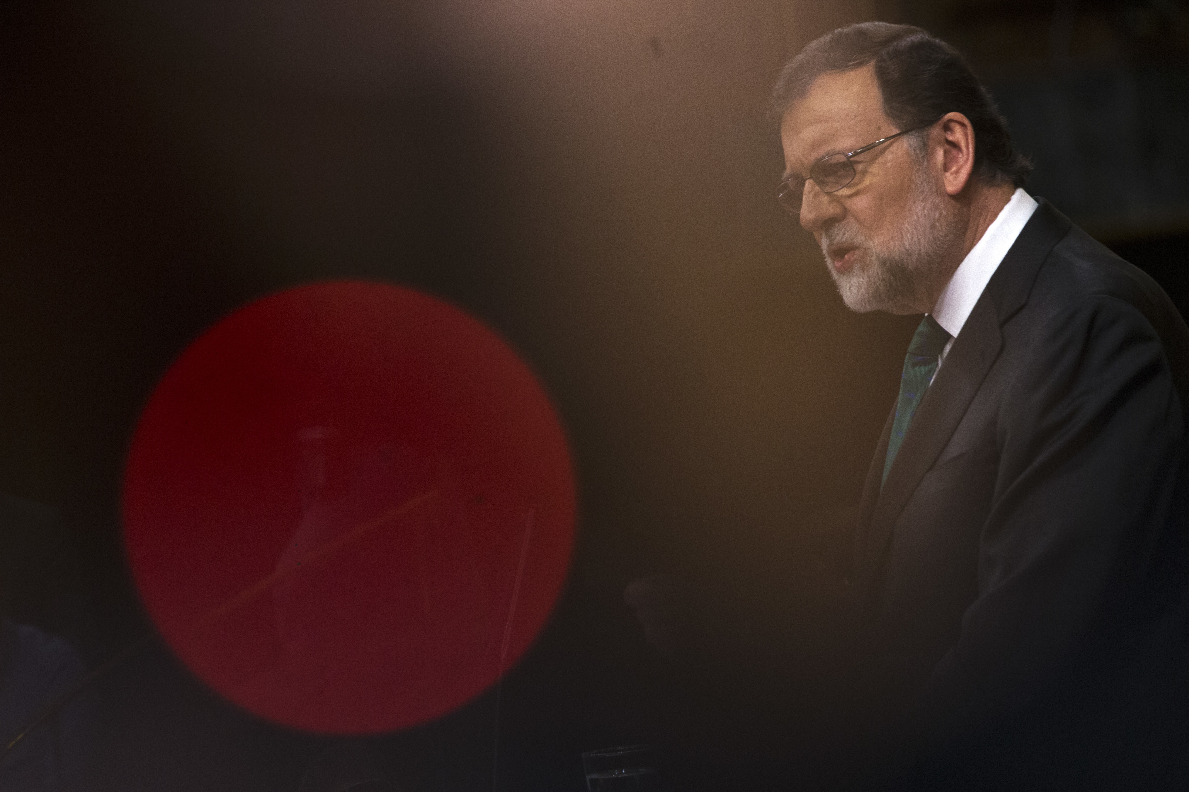 The Latest: Spain parties bargain before no-confidence vote