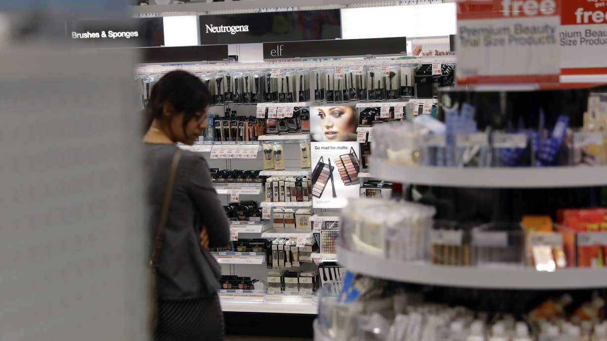 Department stores making themselves over in beauty battle