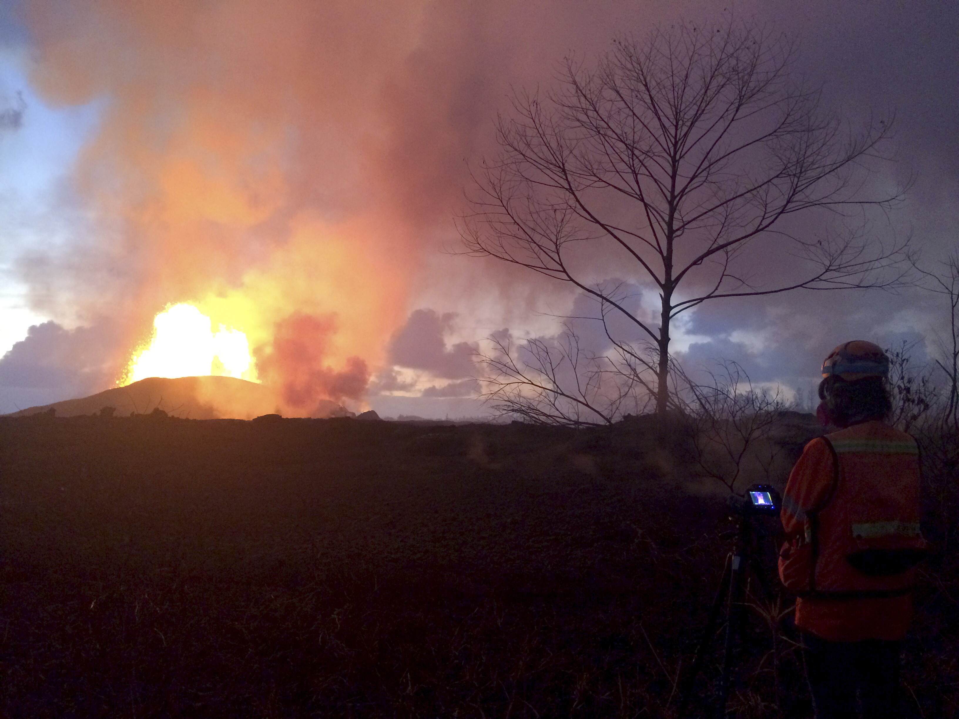 Hawaii volcano lava burns 2 buildings at geothermal plant