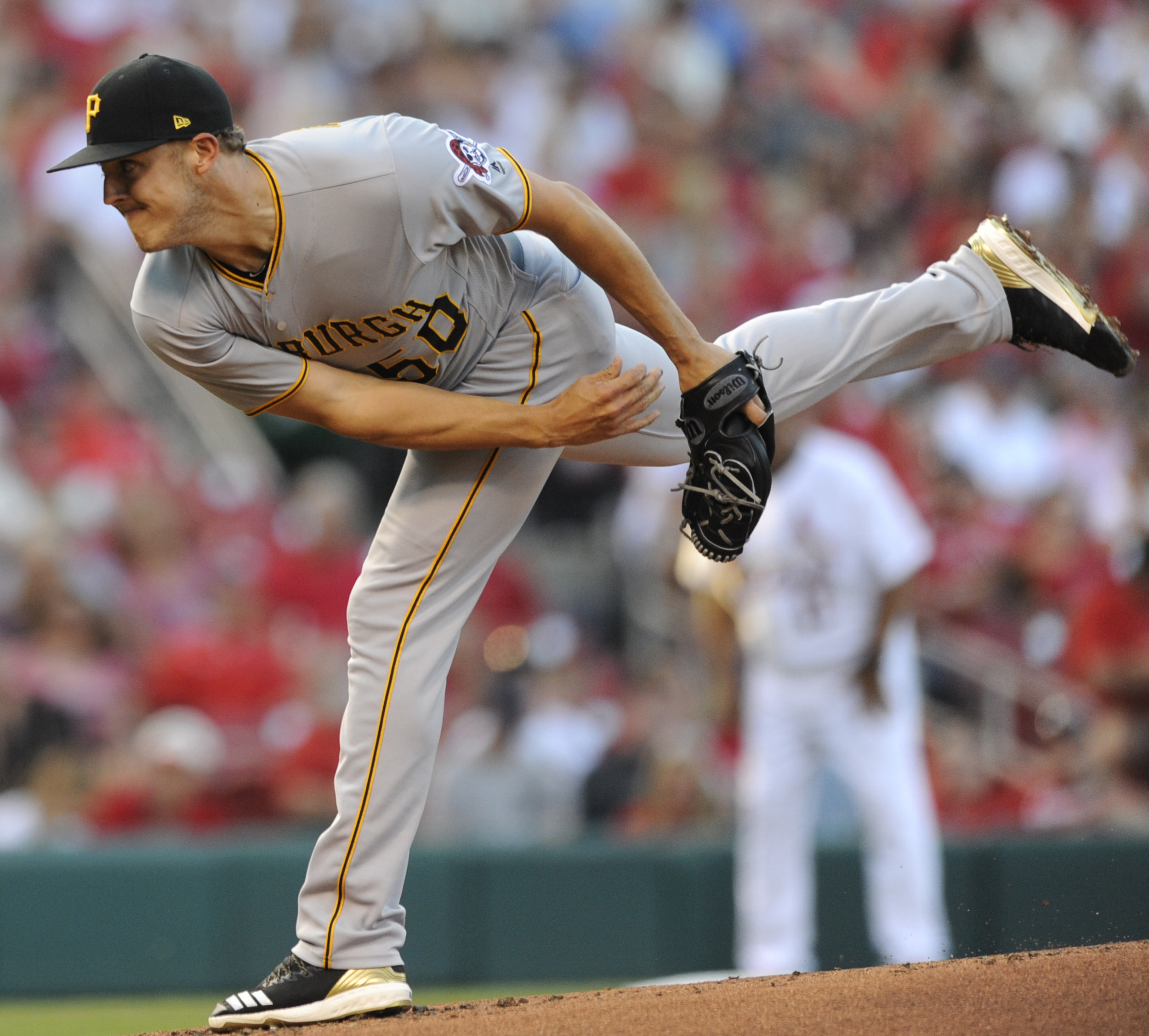 Taillon shuts down Cards to lift struggling Pirates, 4-0