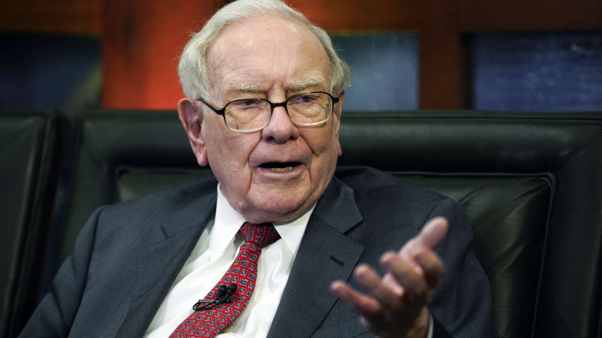 The Latest: Price of lunch with Warren Buffett is $3.3M