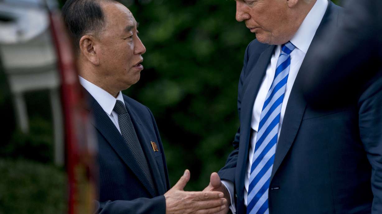 Pushing the envelope: Why was Kim's letter for Trump so big?