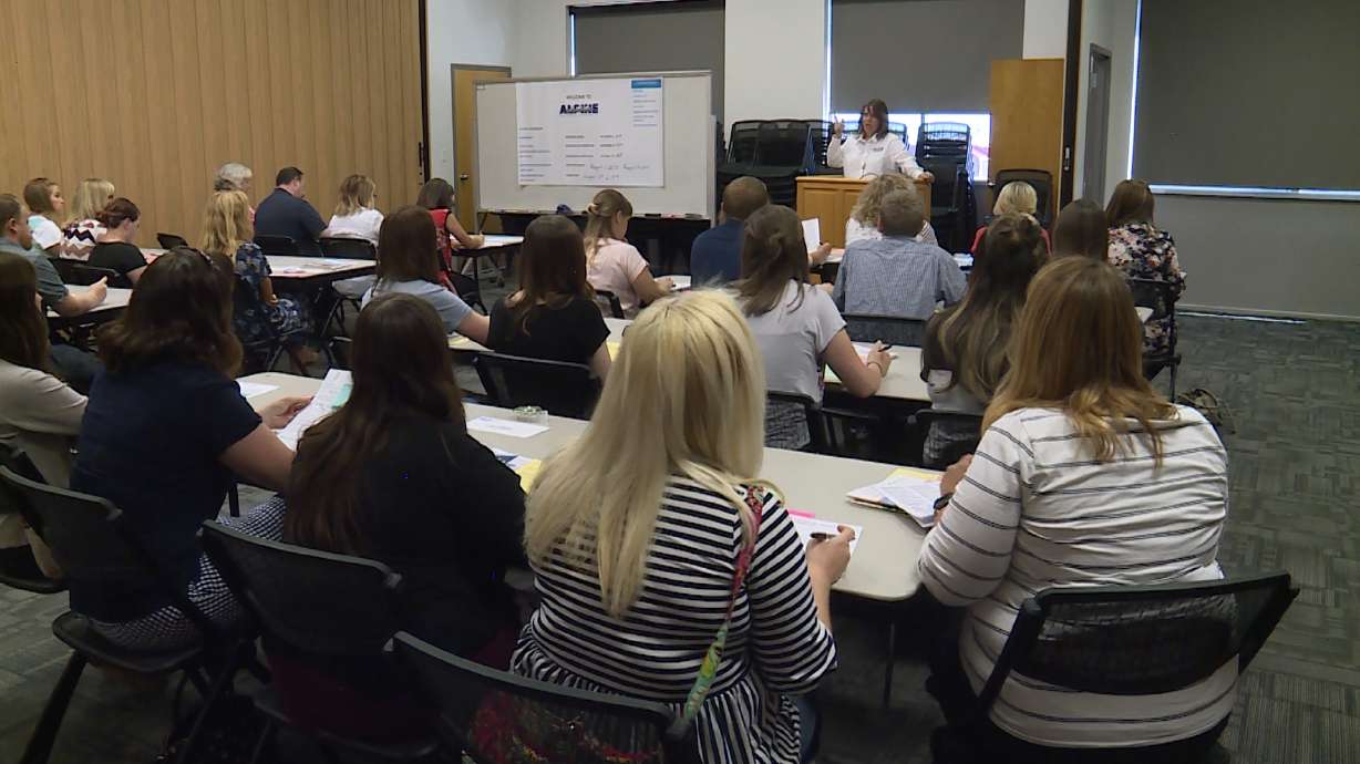 Do too many Utah teachers lack licensure, training?