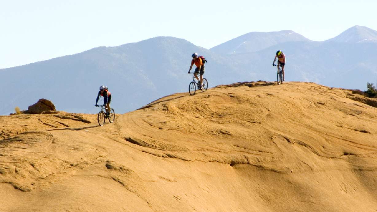 Hundreds of Utah hiking and biking trails await you