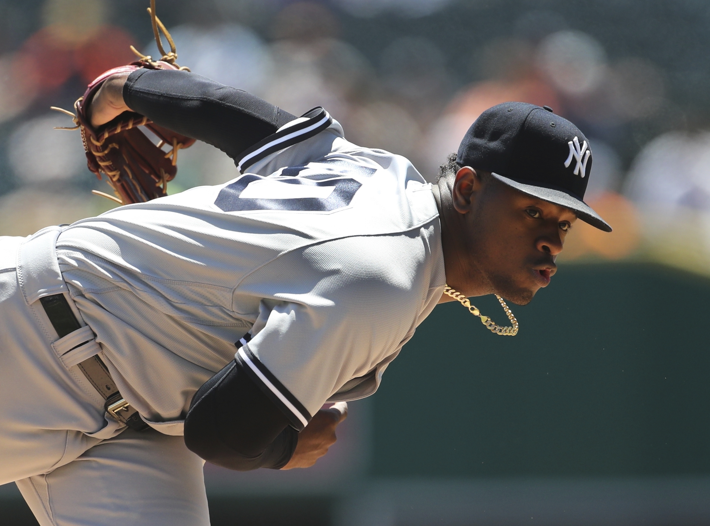 Judge sets doubleheader K record as Yanks and Tigers split