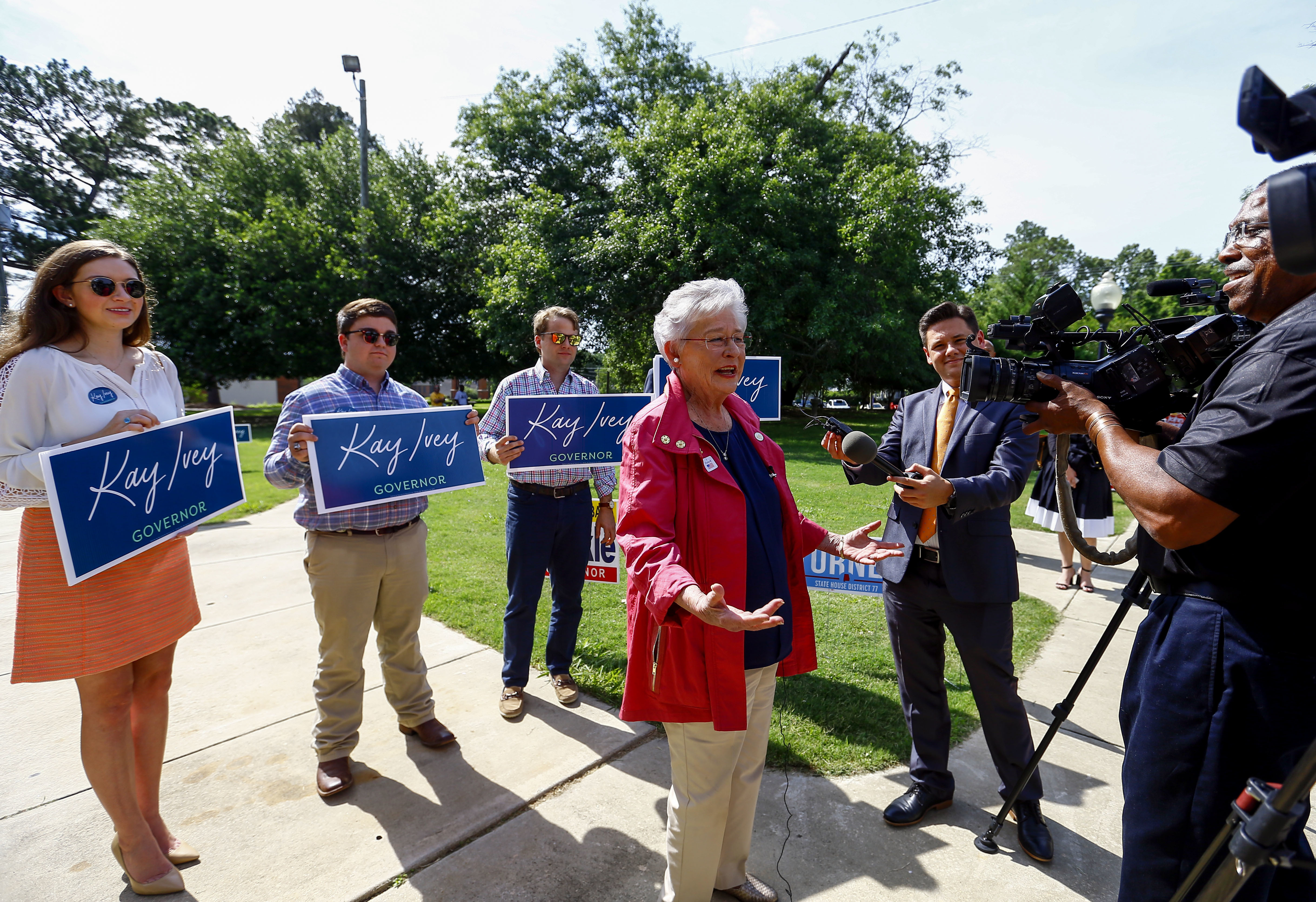 Incumbent to face Tuscaloosa mayor in Alabama governor race