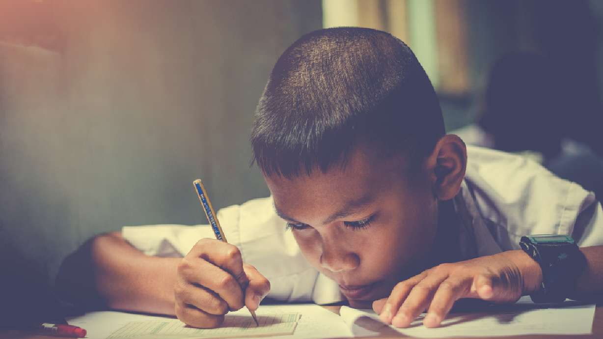 6 easy ways to help disadvantaged kids in Utah