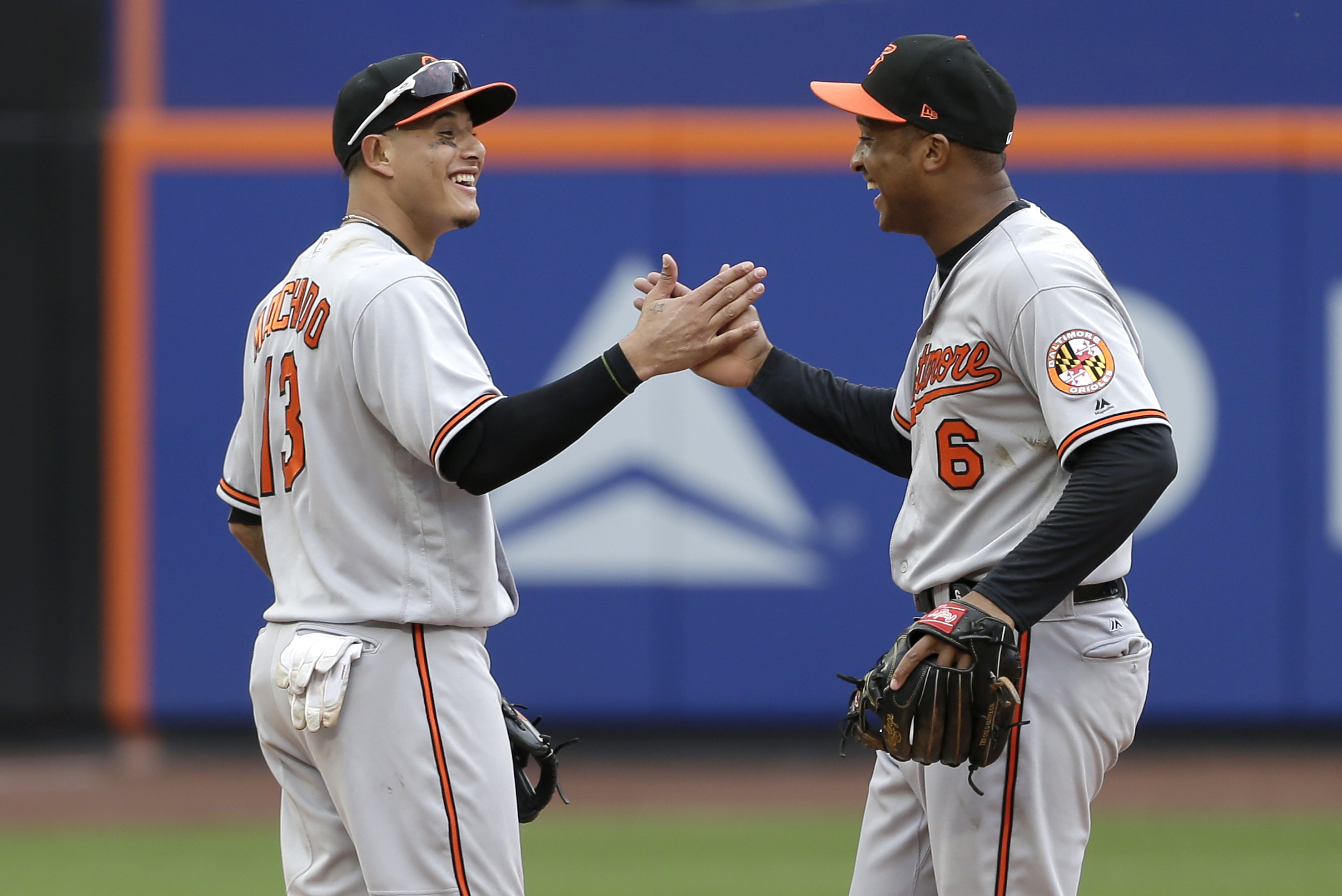 Orioles win 1-0 to sweep swooning Mets