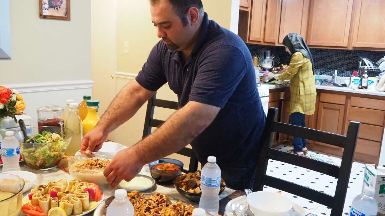 Refugee Syrian chef turns nocturnal in Ramadan