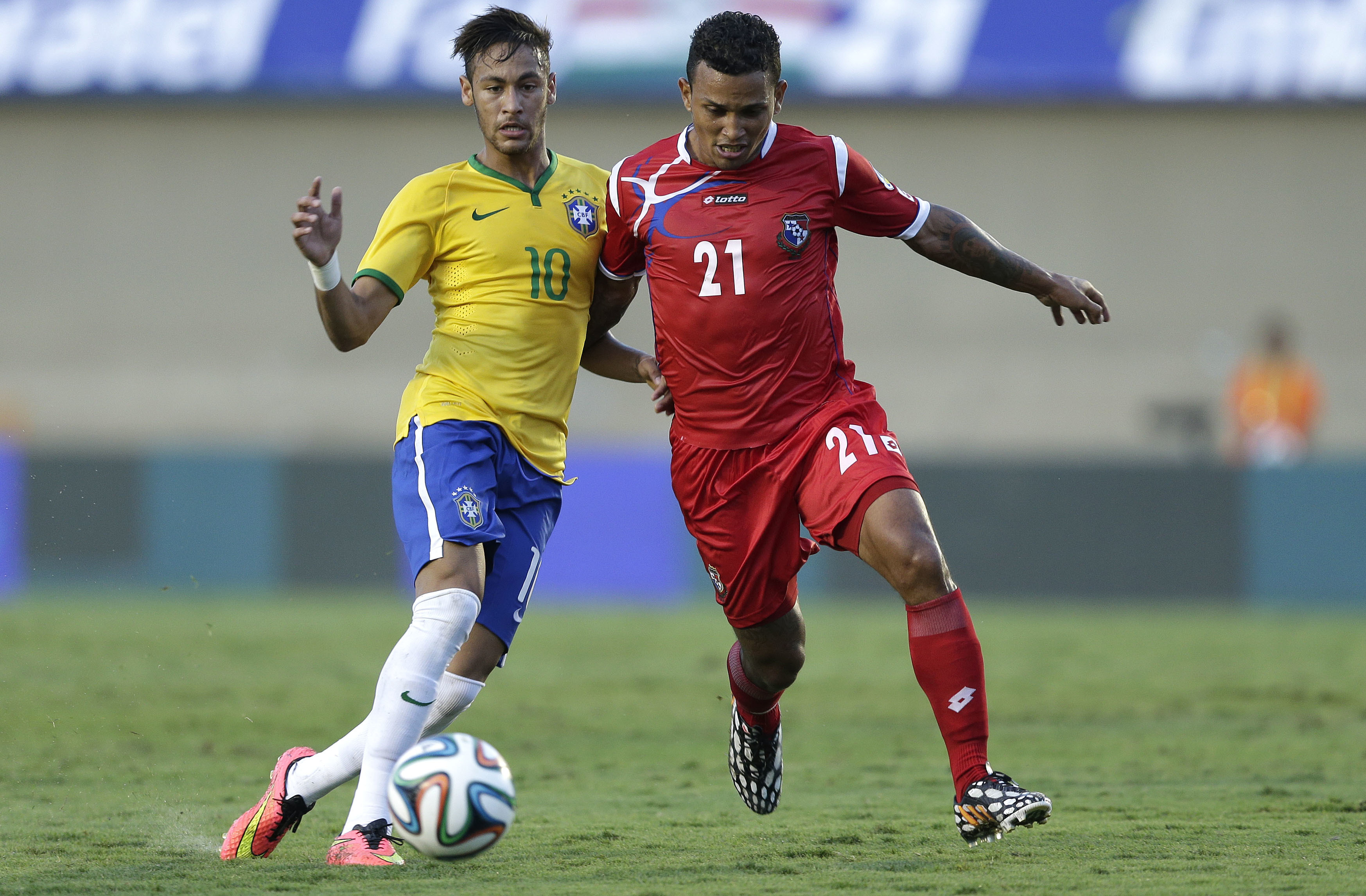 Panama plays for slain player Henriquez in World Cup debut
