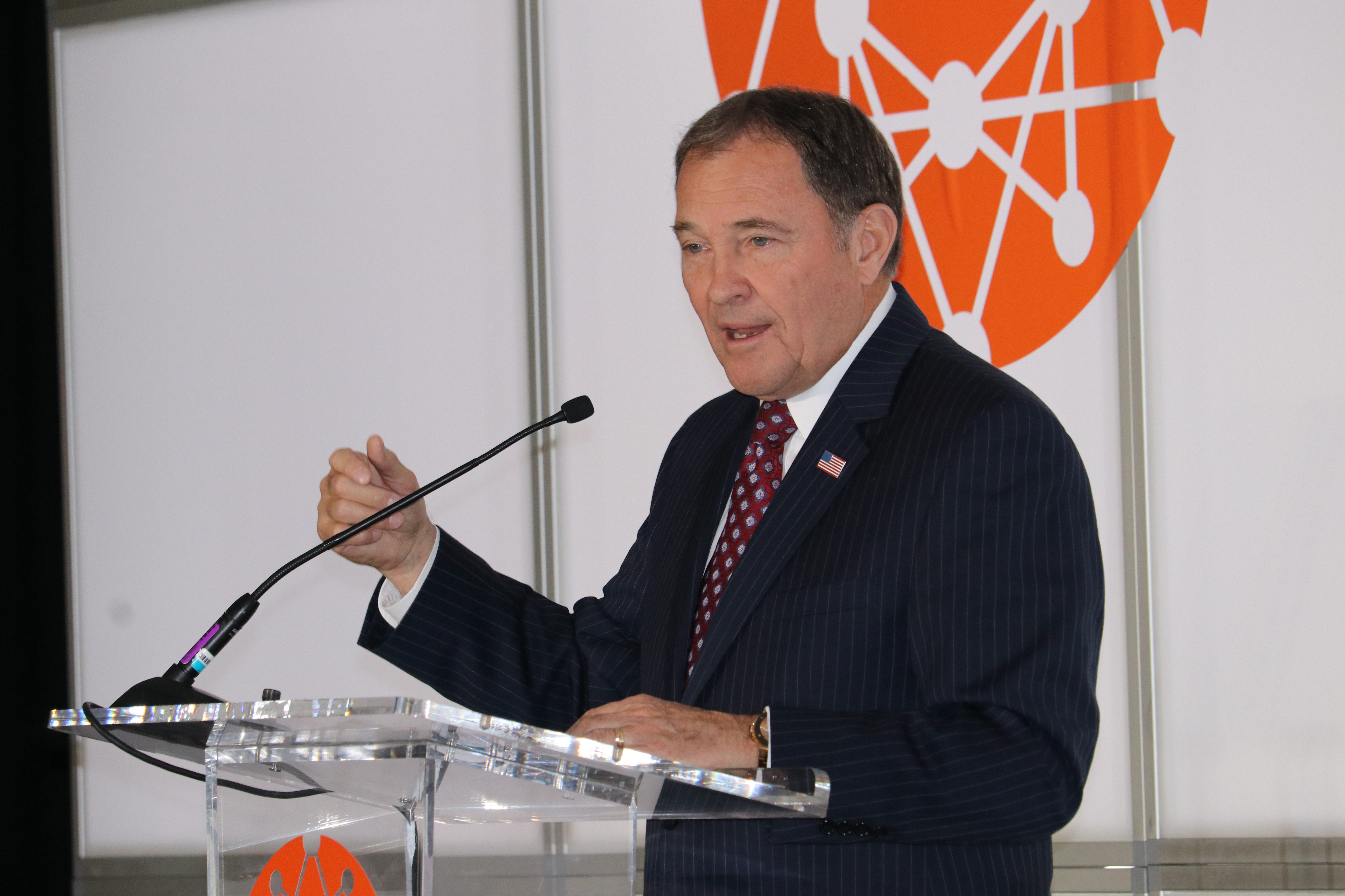 Gov. Gary Herbert addresses conference-goers at the Utah Technology Innovation Summit. (Photo: Liesl Nielsen, KSL.com)