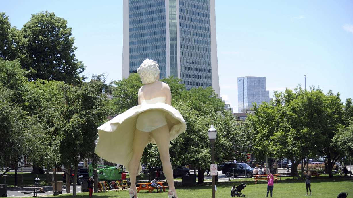 Some like it not: Marilyn Monroe statue has church venting