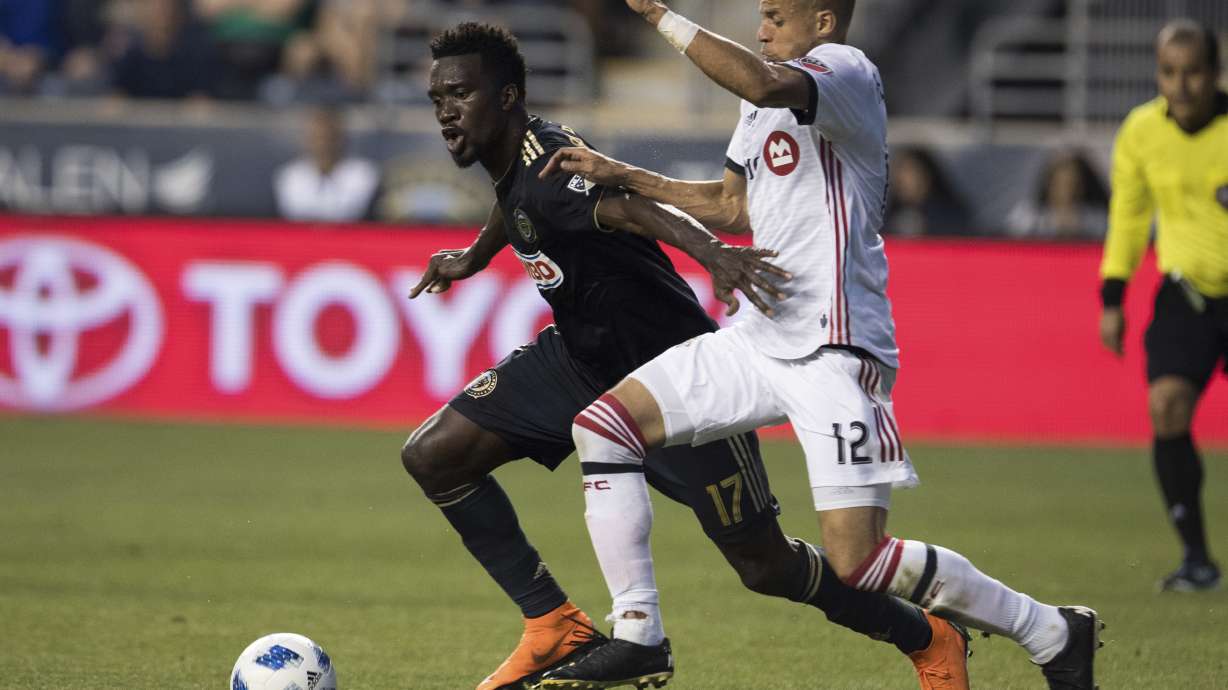 Osorio scores 2 goals, Toronto FC beats Union 2-0